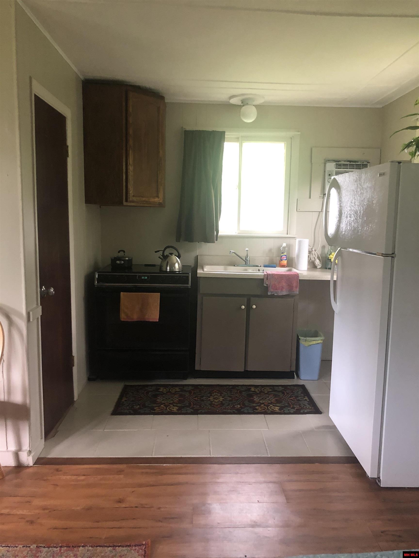 80 APPLE BLOSSOM CIRCLE Mountain Home, AR