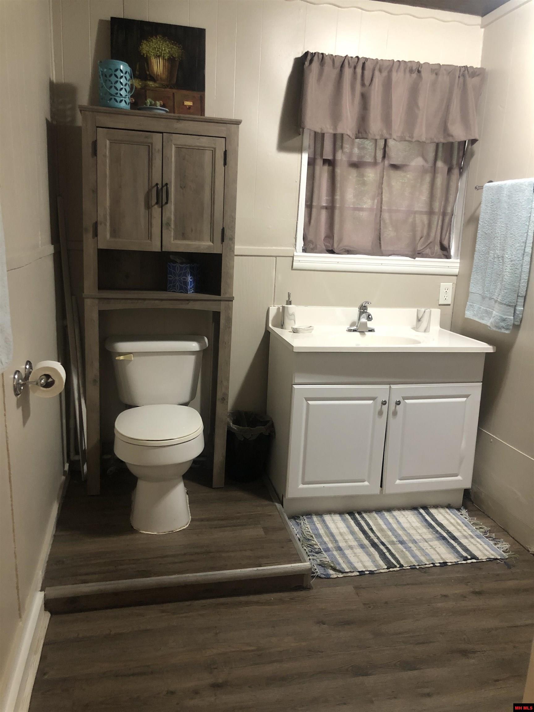 80 APPLE BLOSSOM CIRCLE Mountain Home, AR