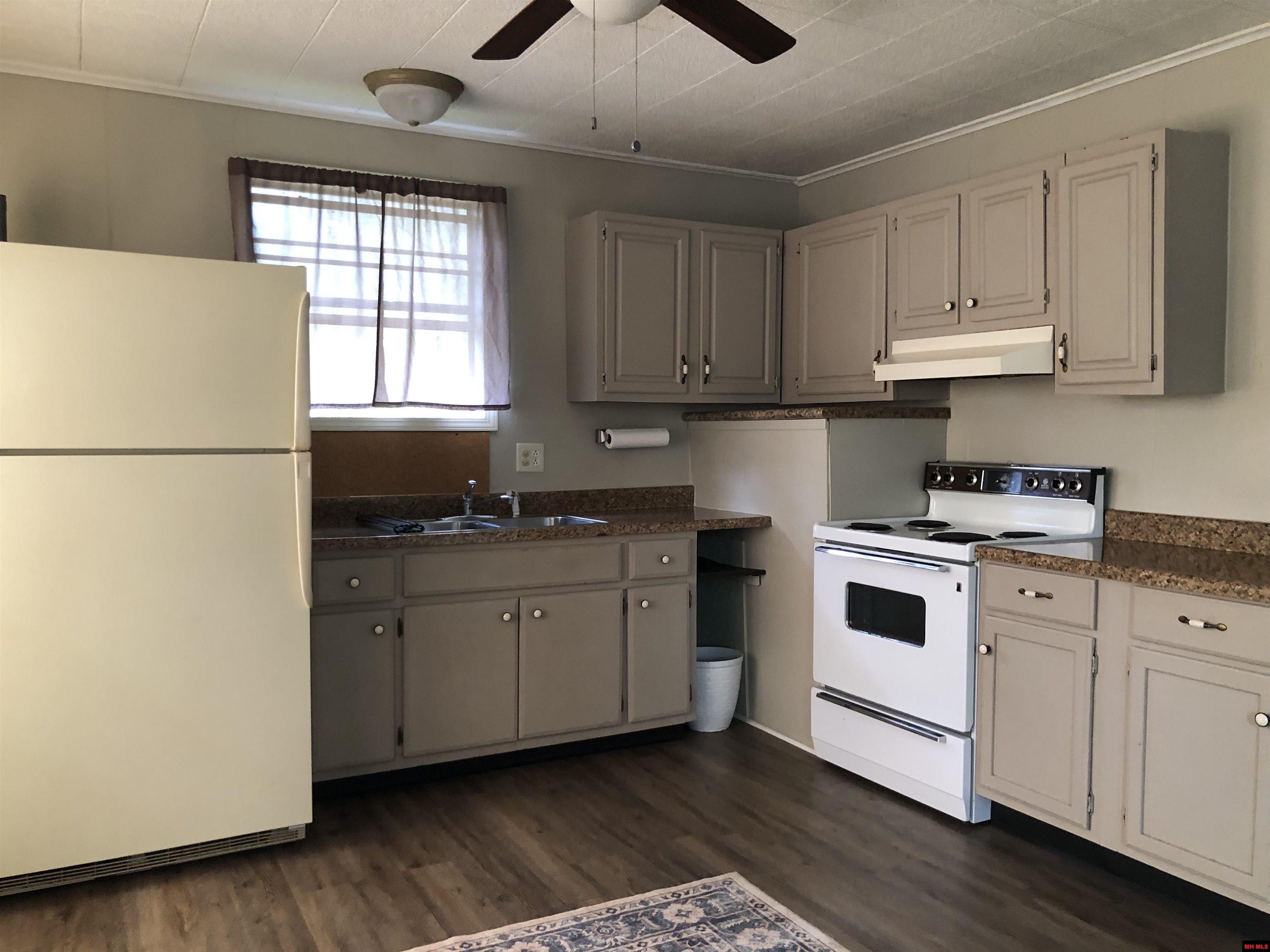 80 APPLE BLOSSOM CIRCLE Mountain Home, AR