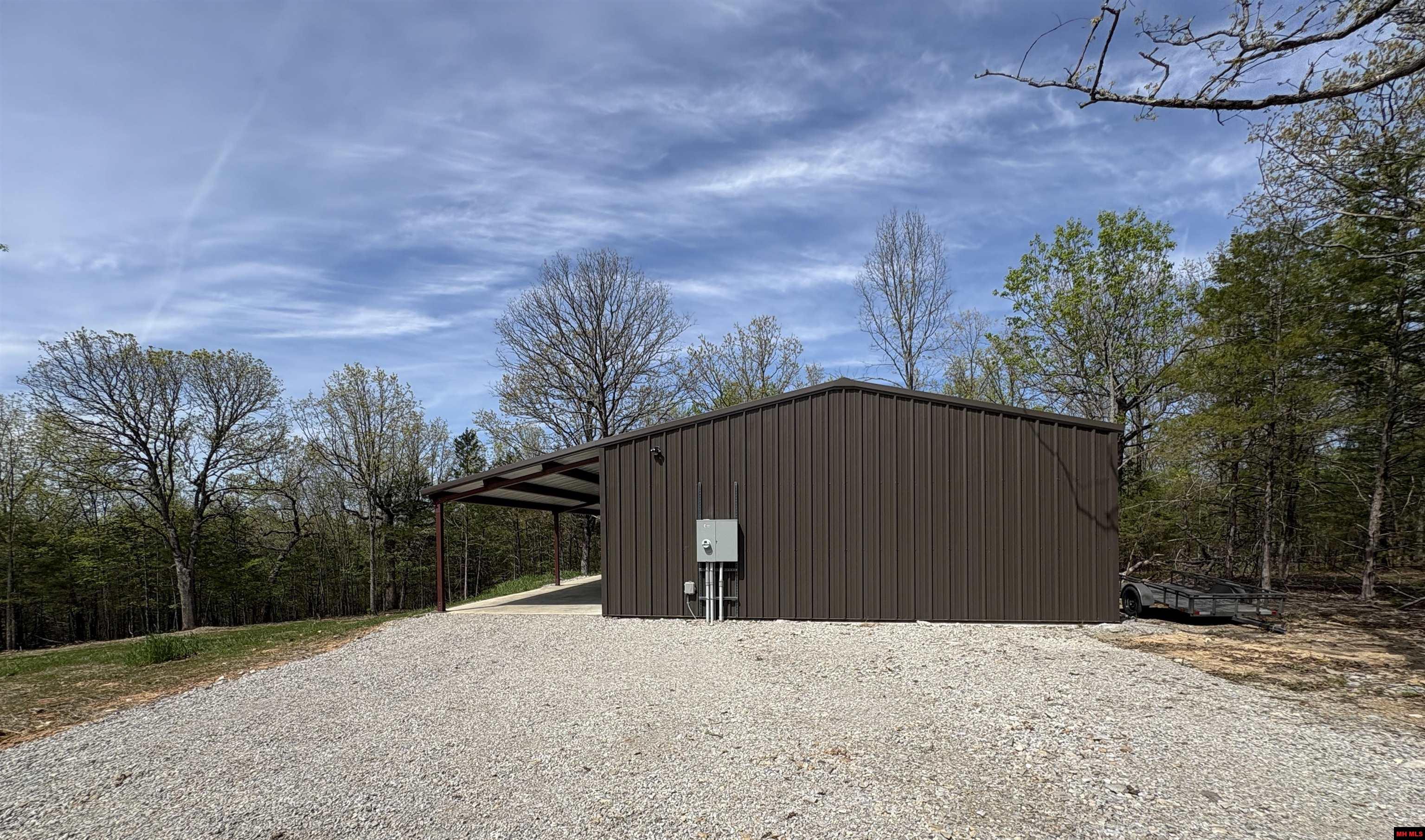 3044 Buford Cutoff