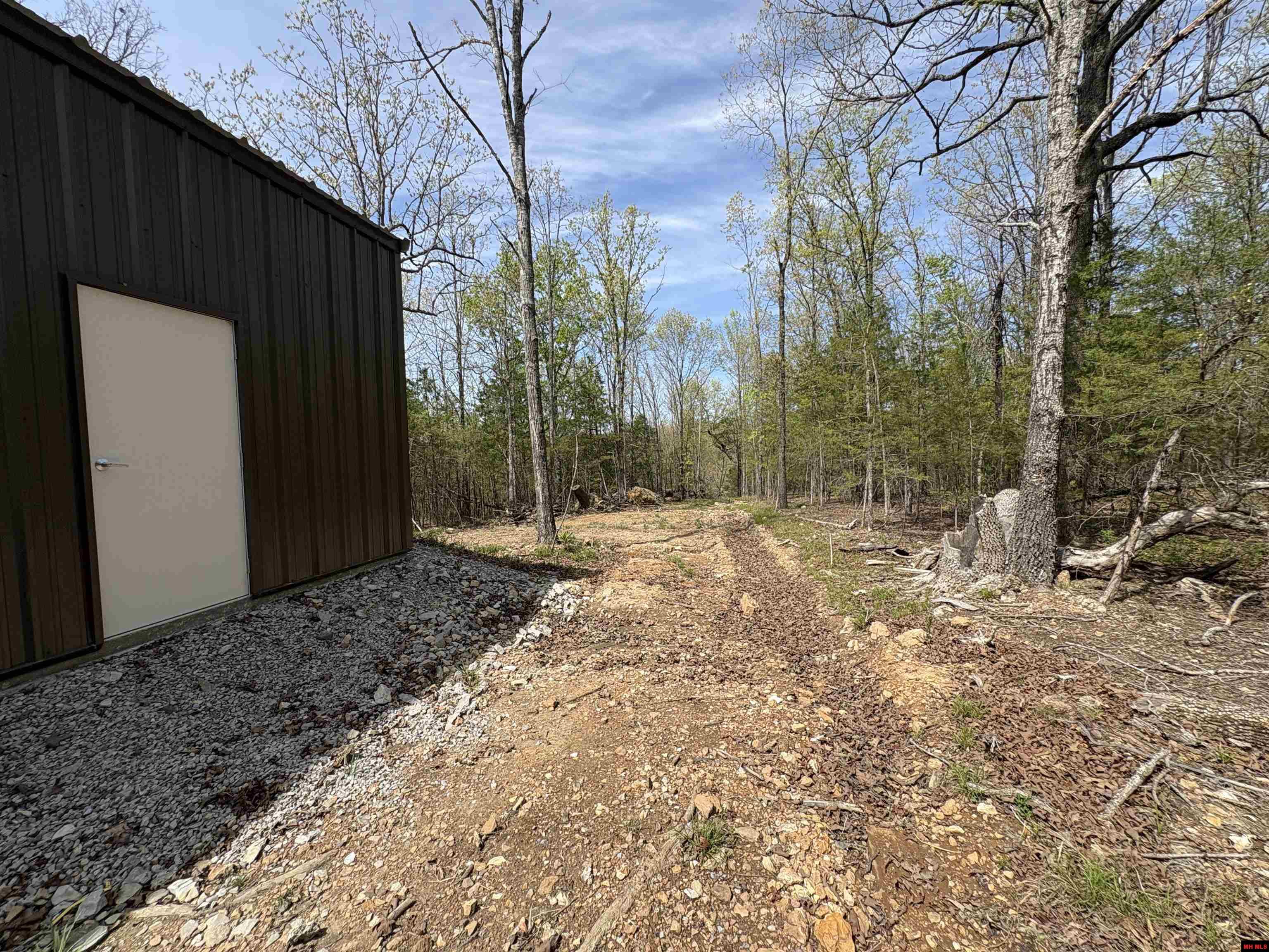 3044 Buford Cutoff