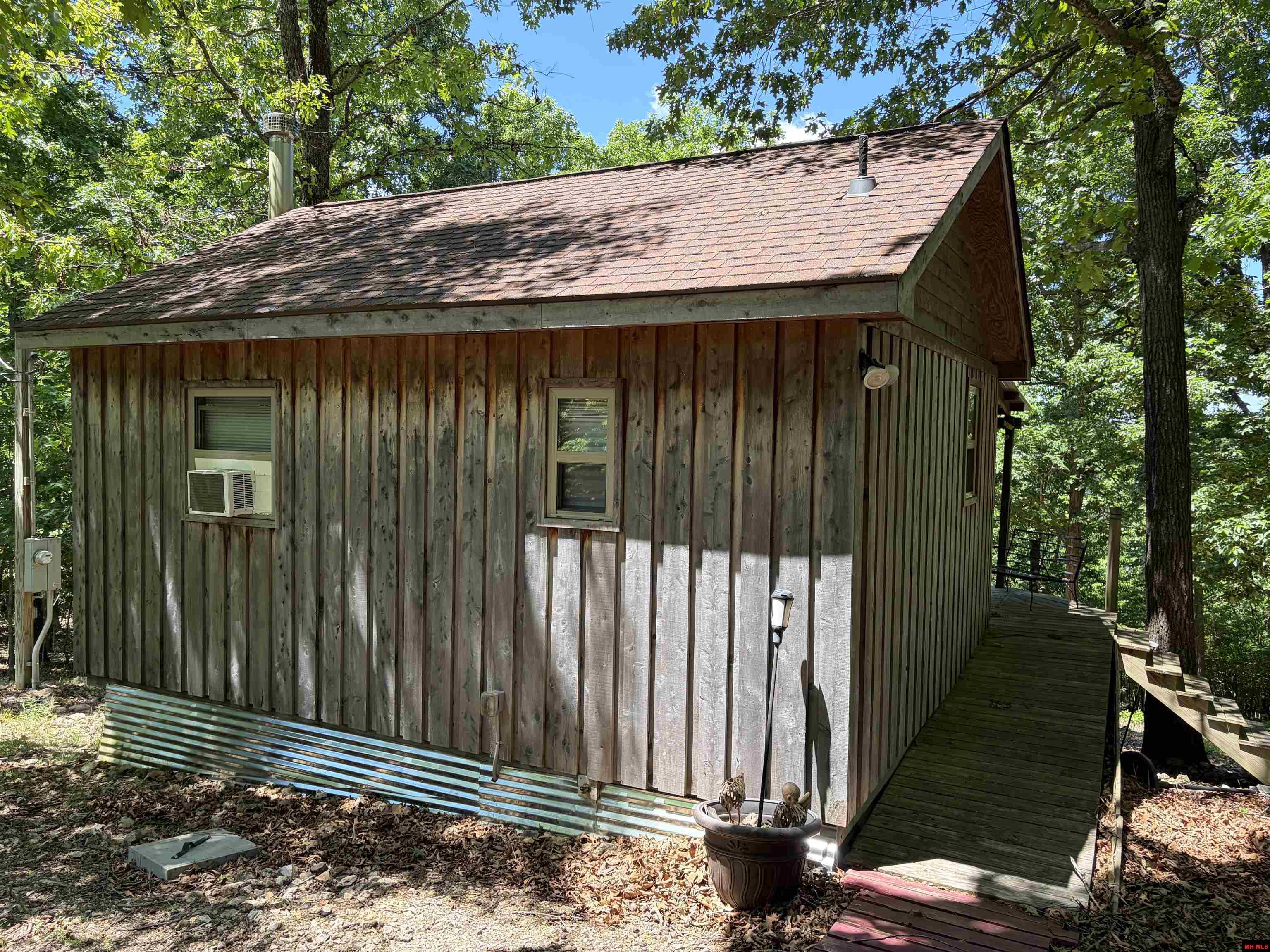 412 LONGWAY DRIVE Yellville, AR