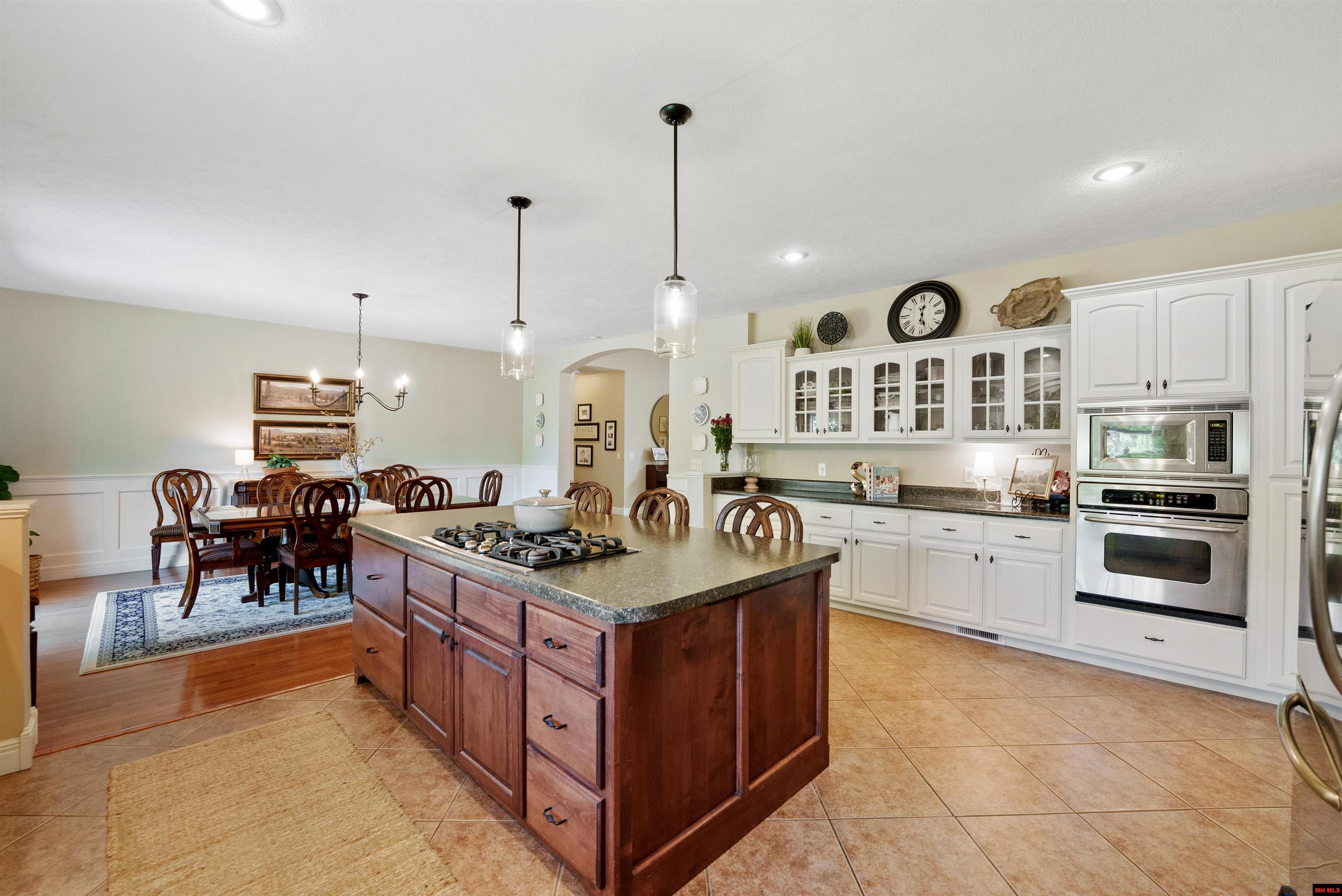 2027 Shadow Oak Drive