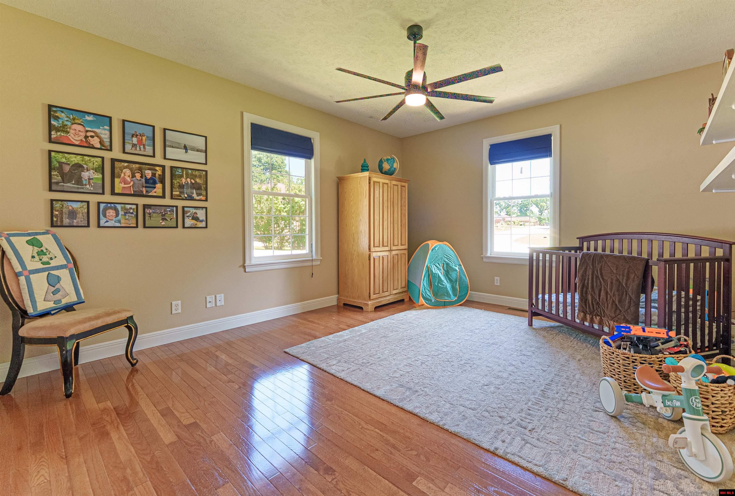 2027 Shadow Oak Drive