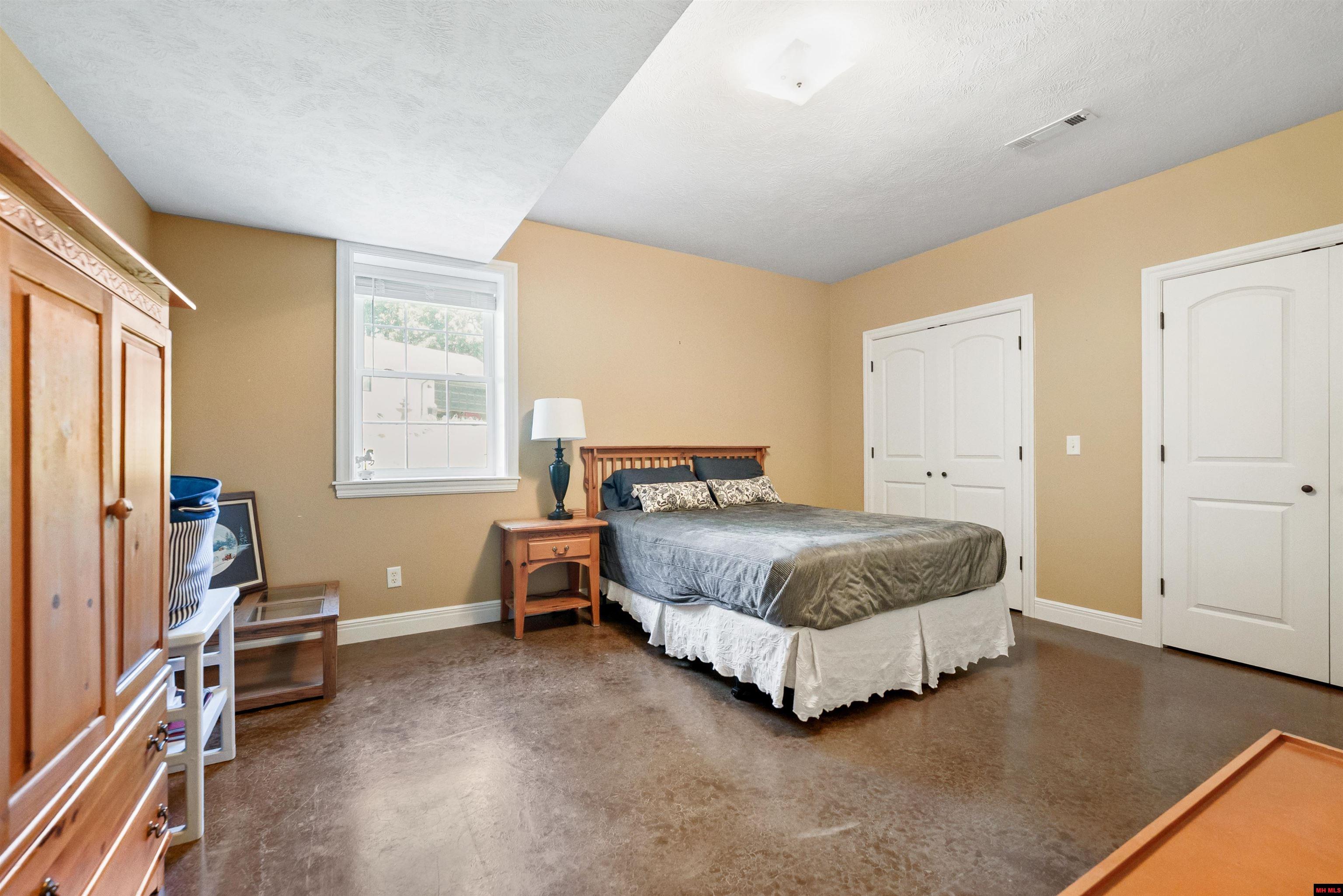 2027 Shadow Oak Drive