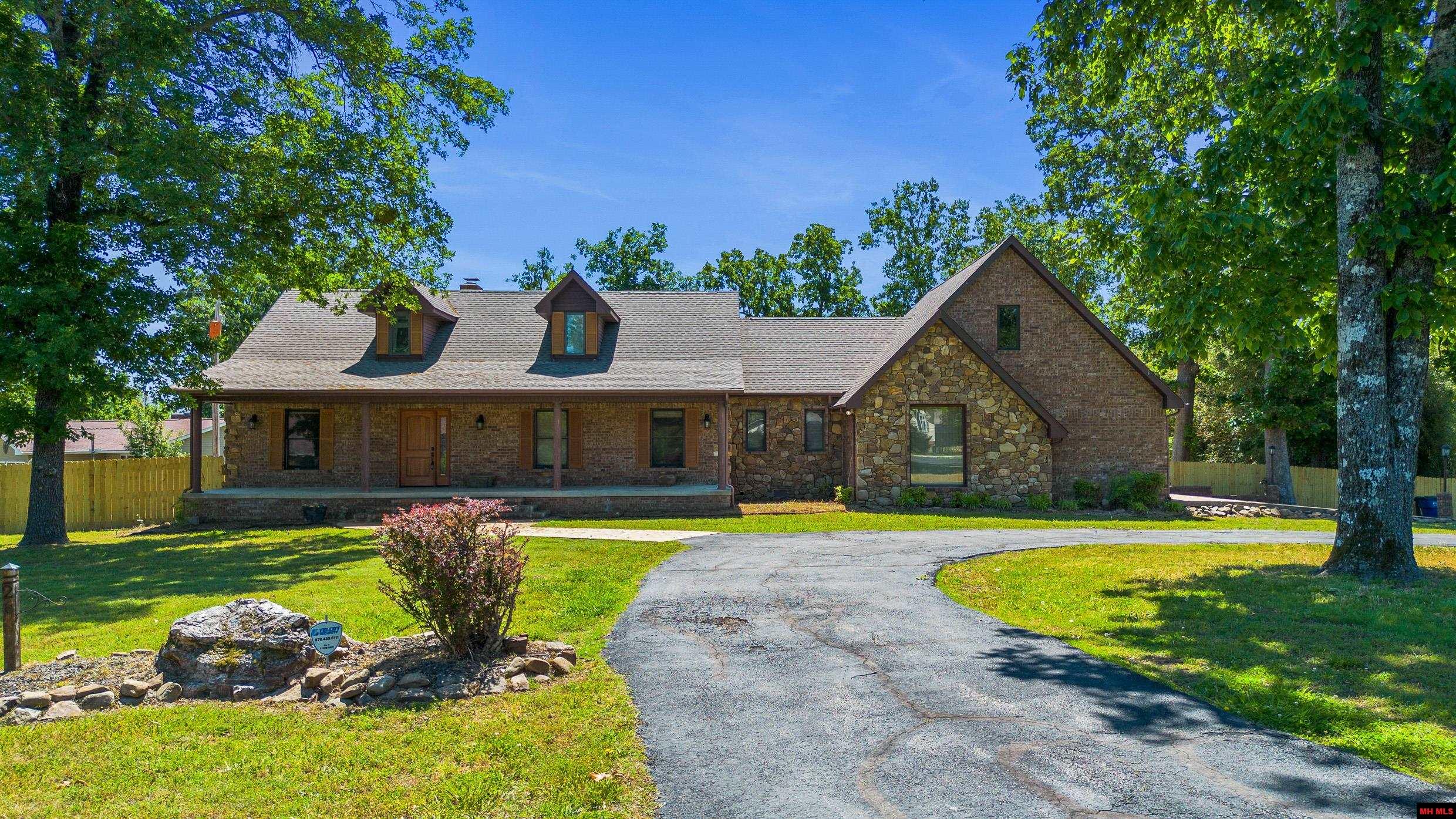 26 Hickory Heights Drive