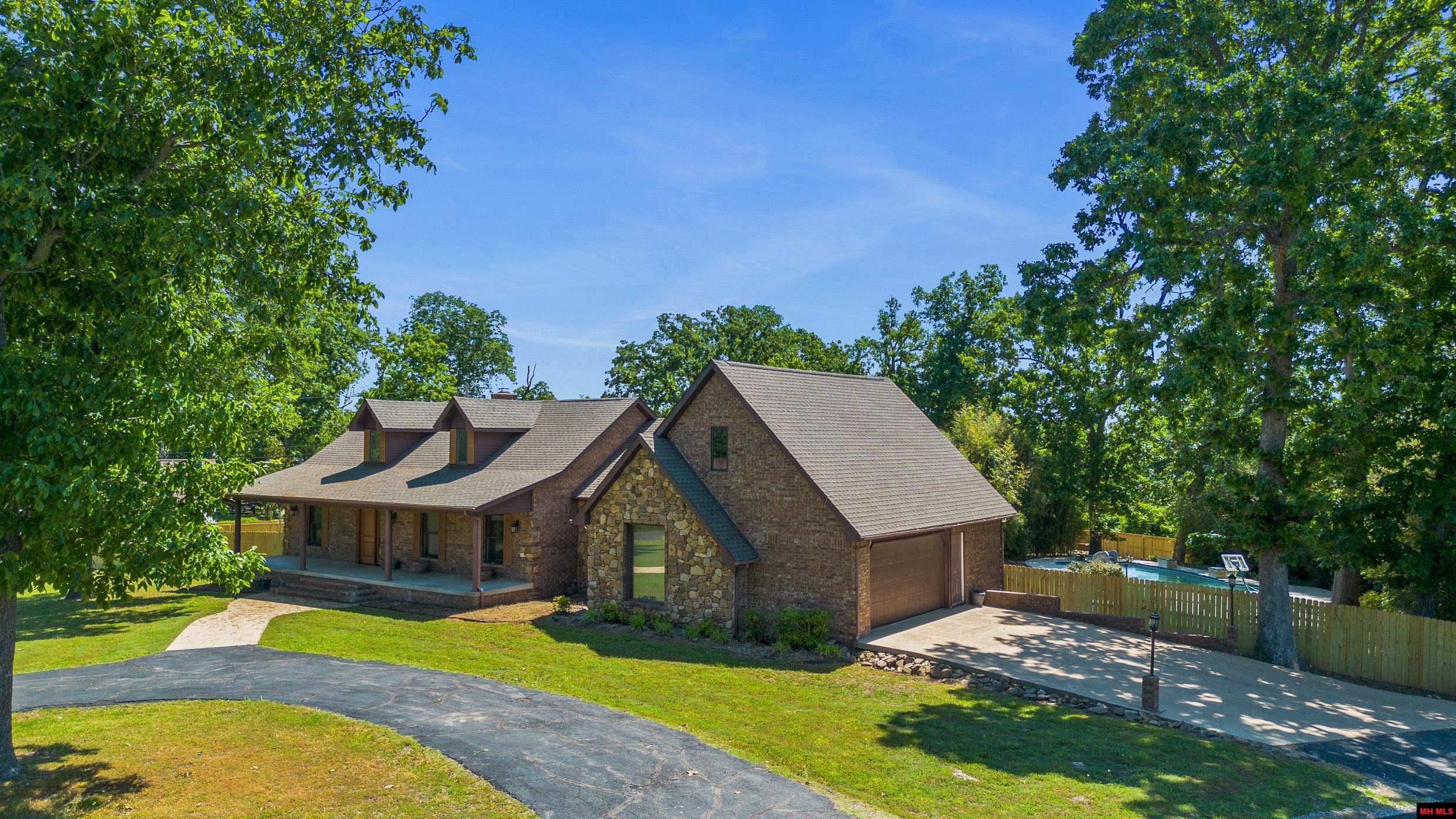 26 Hickory Heights Drive