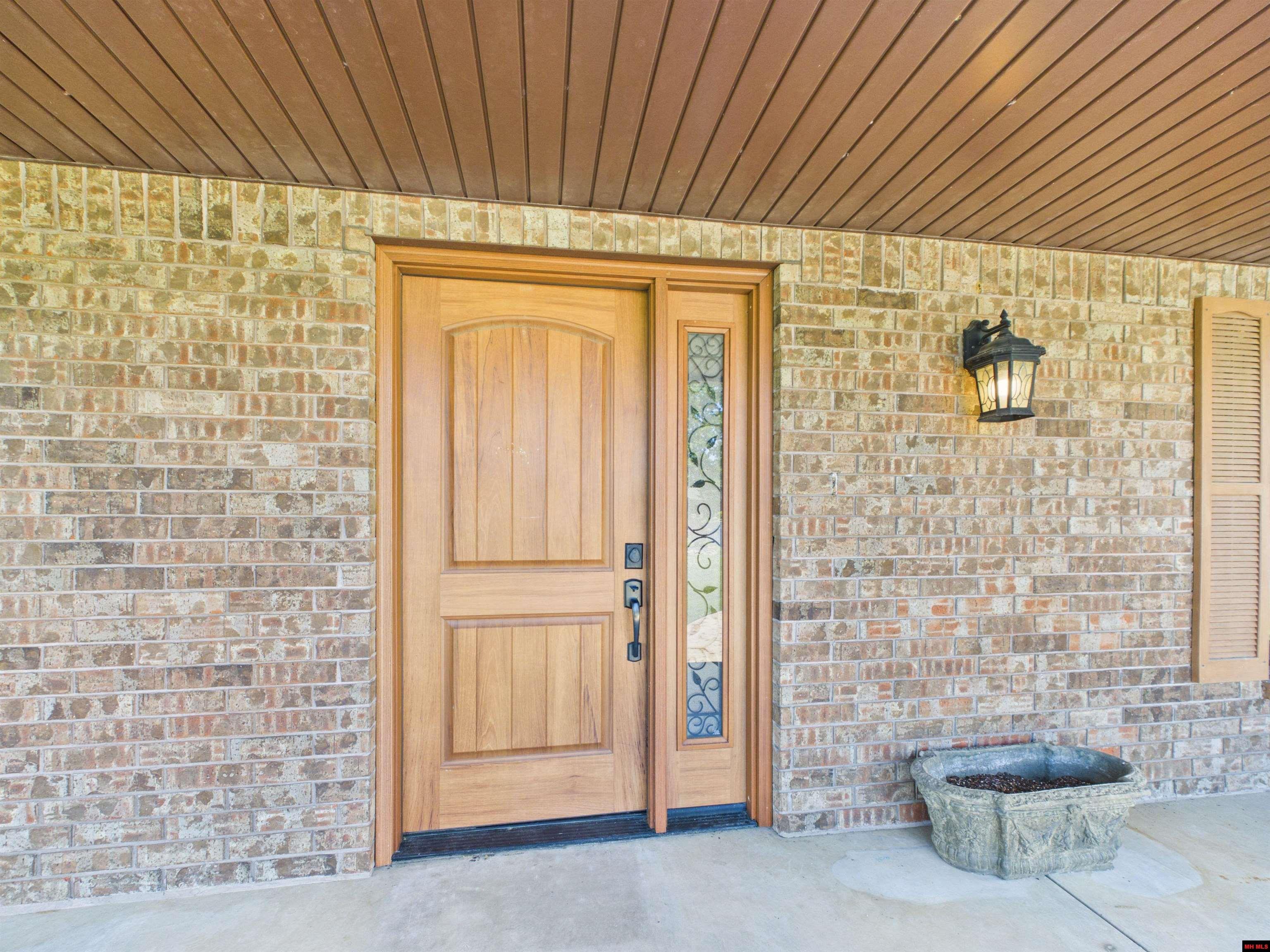26 Hickory Heights Drive