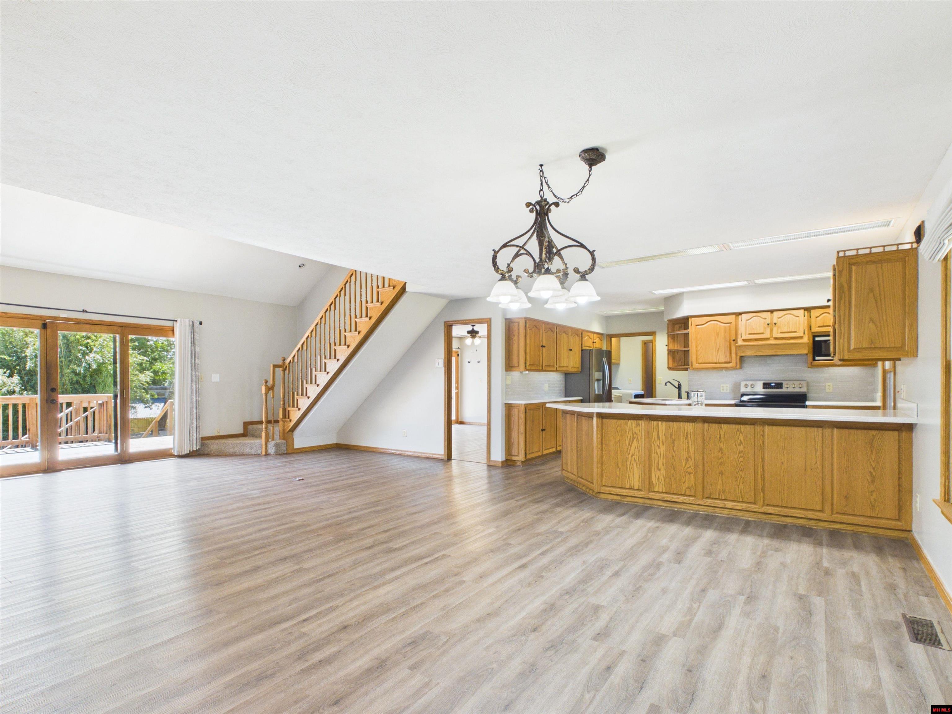 26 Hickory Heights Drive