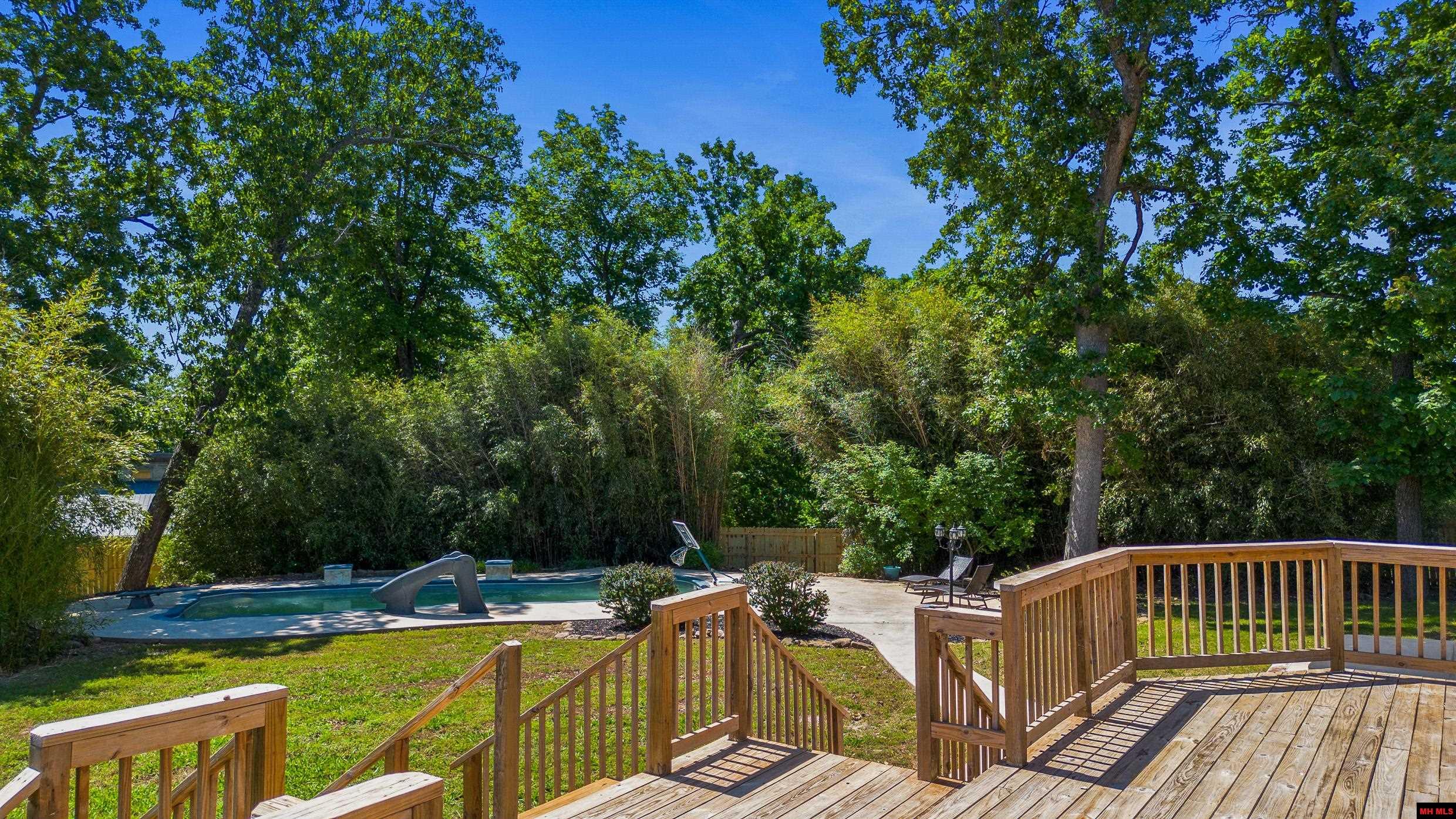 26 Hickory Heights Drive
