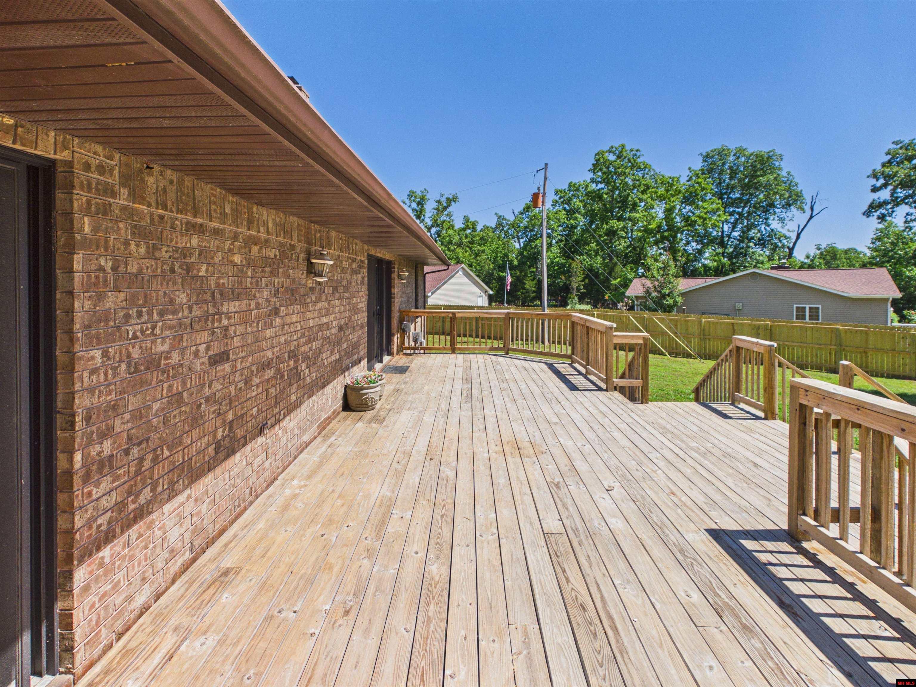26 Hickory Heights Drive