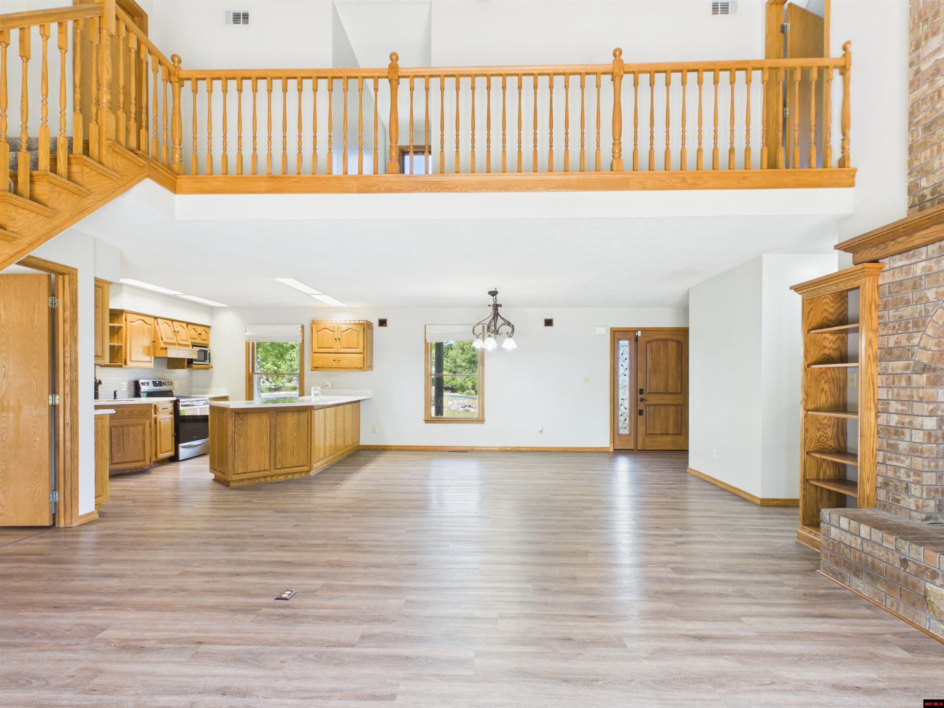 26 Hickory Heights Drive