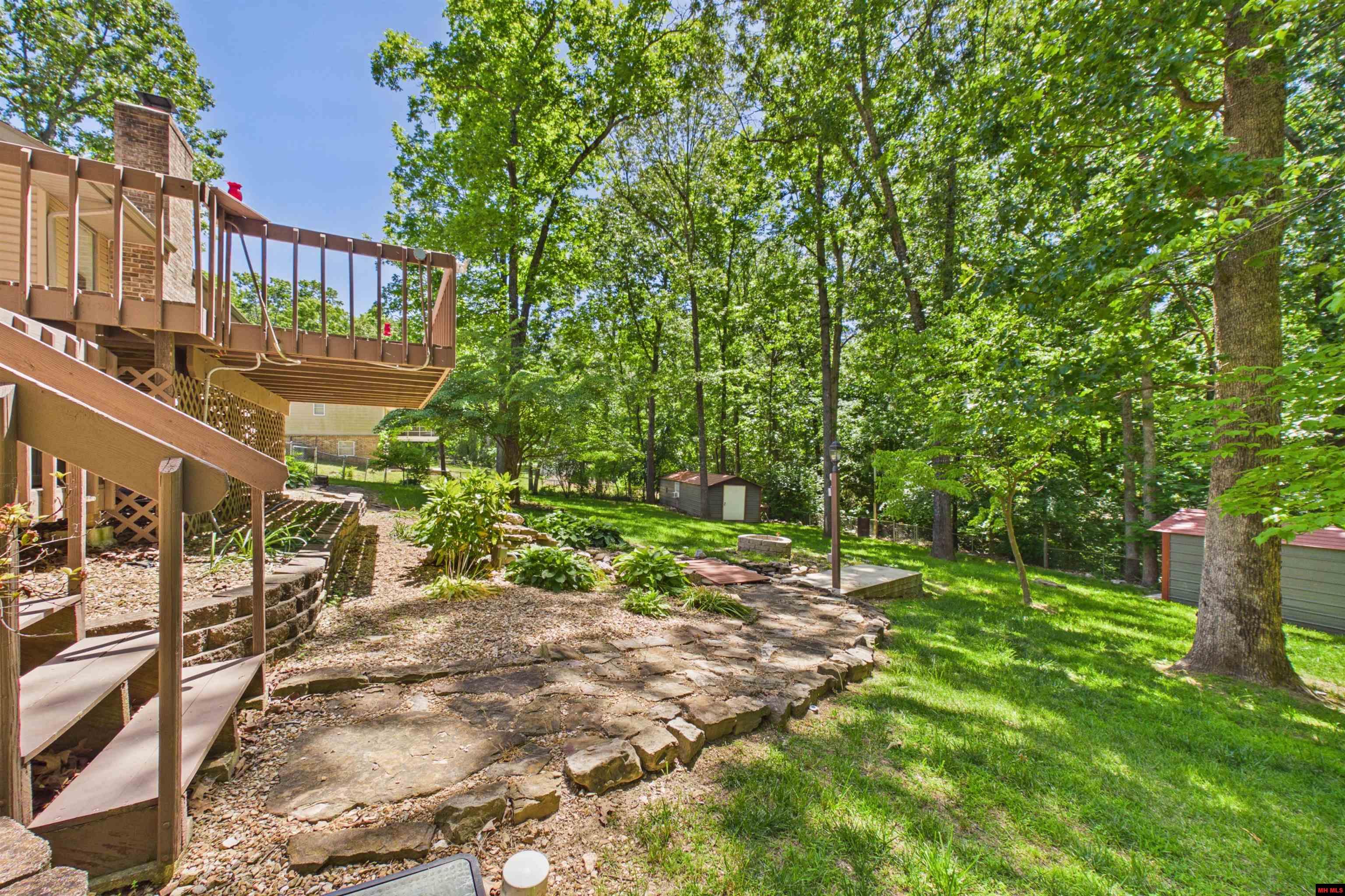 46 Stonehedge Drive