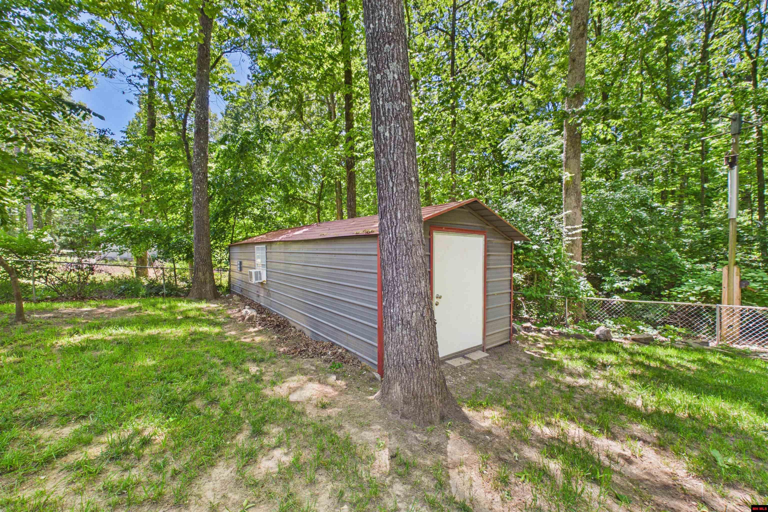 46 Stonehedge Drive