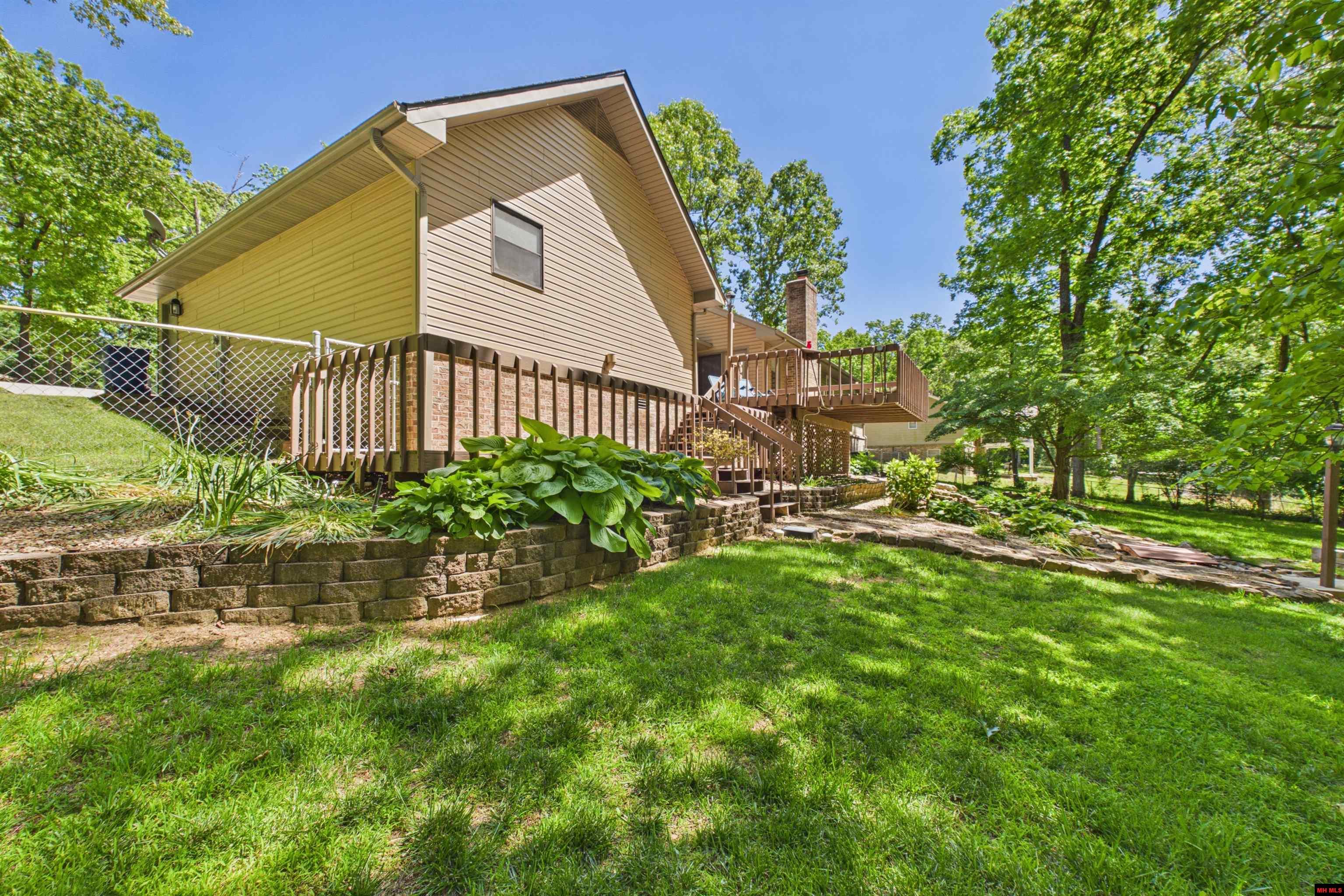 46 Stonehedge Drive