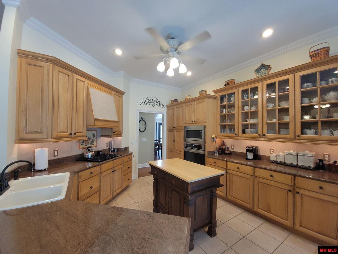 308 HOLLY GROVE DRIVE Mountain Home, AR