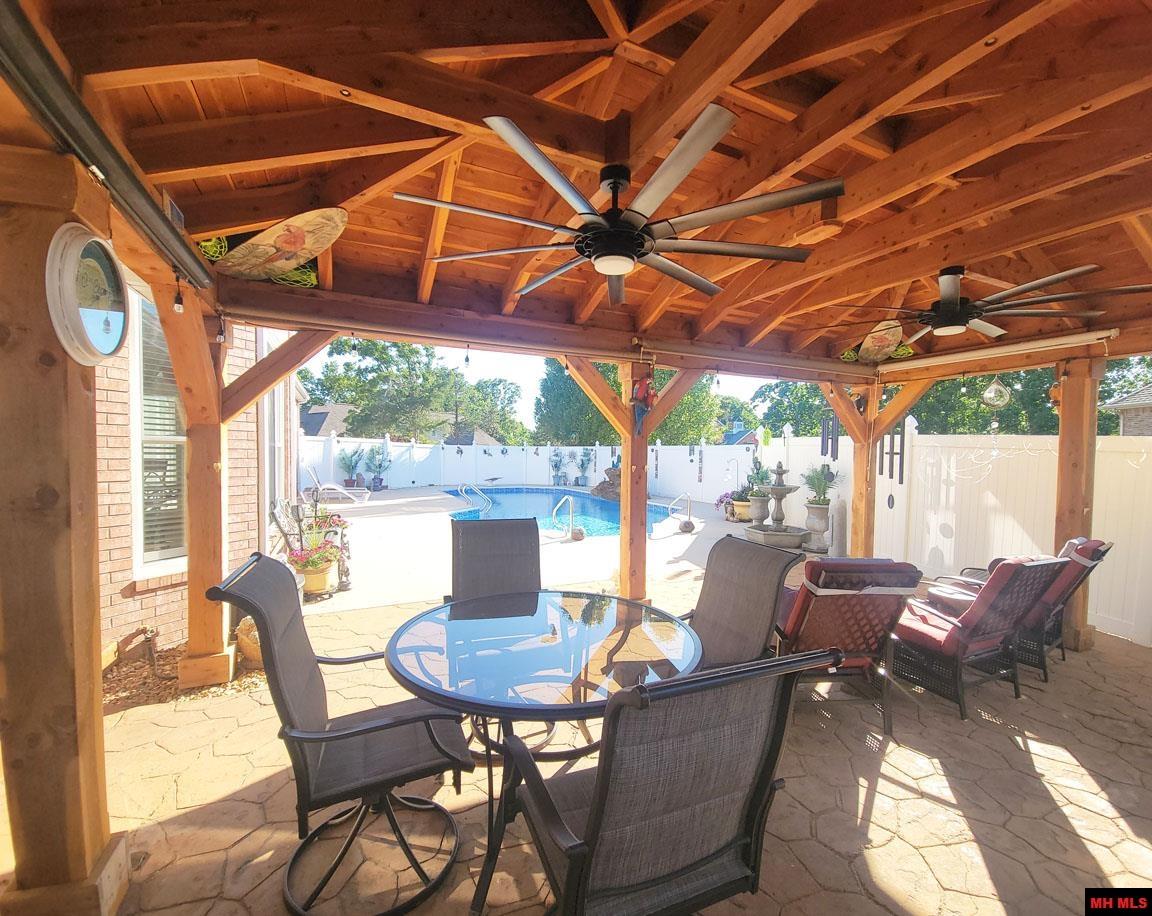 308 HOLLY GROVE DRIVE Mountain Home, AR