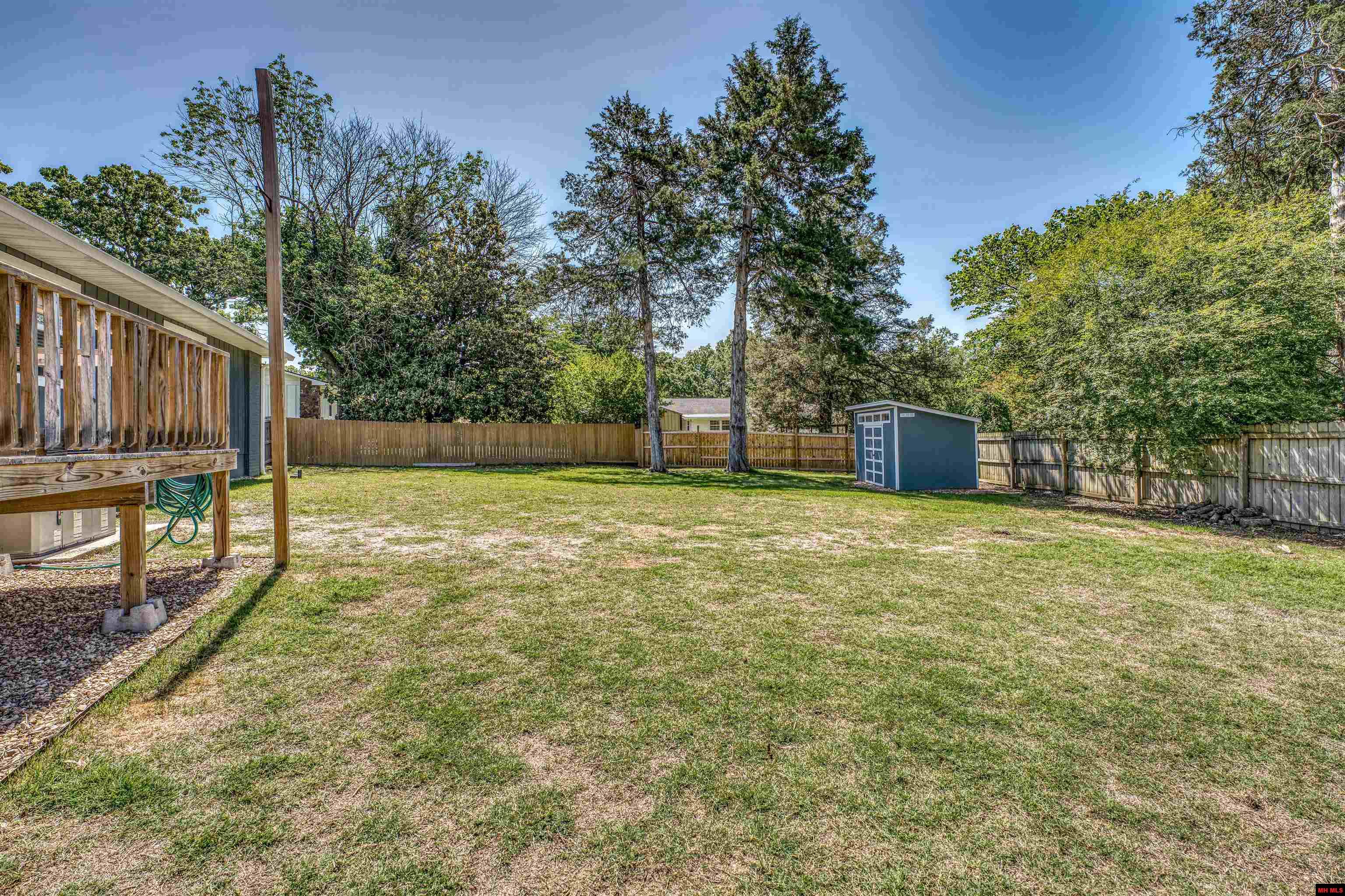 304 S Kingswood Drive