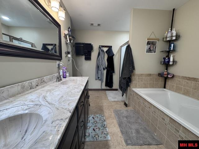 711 E Red Barn Road