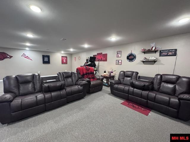 711 E Red Barn Road
