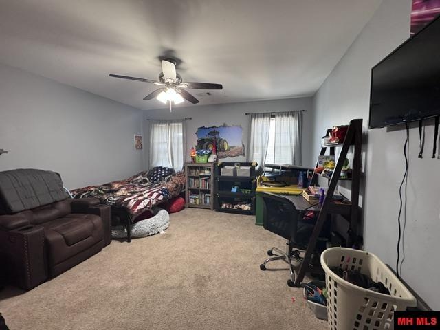 711 E Red Barn Road