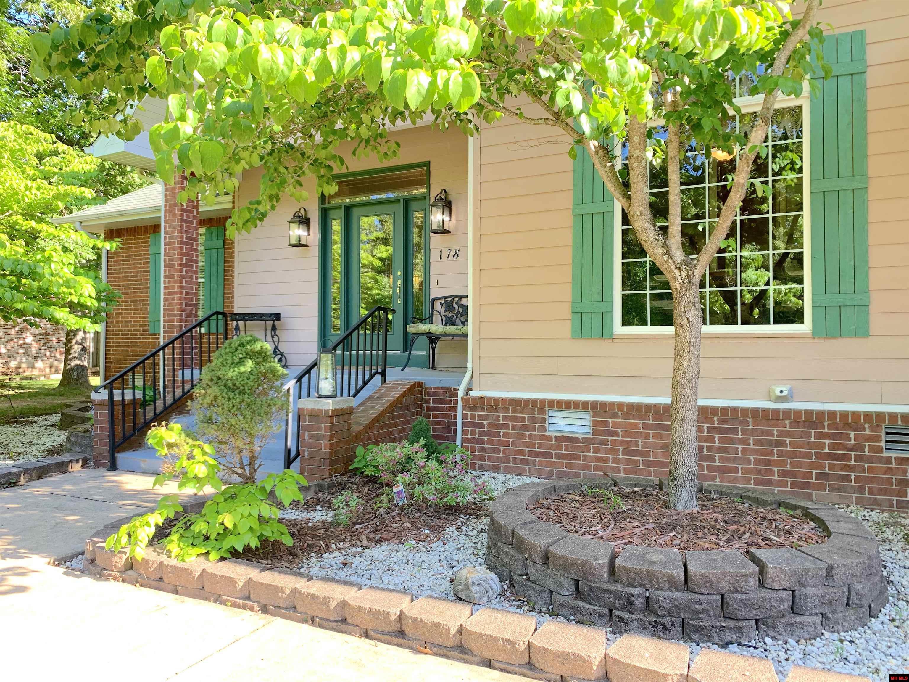 178 Breckenridge Court