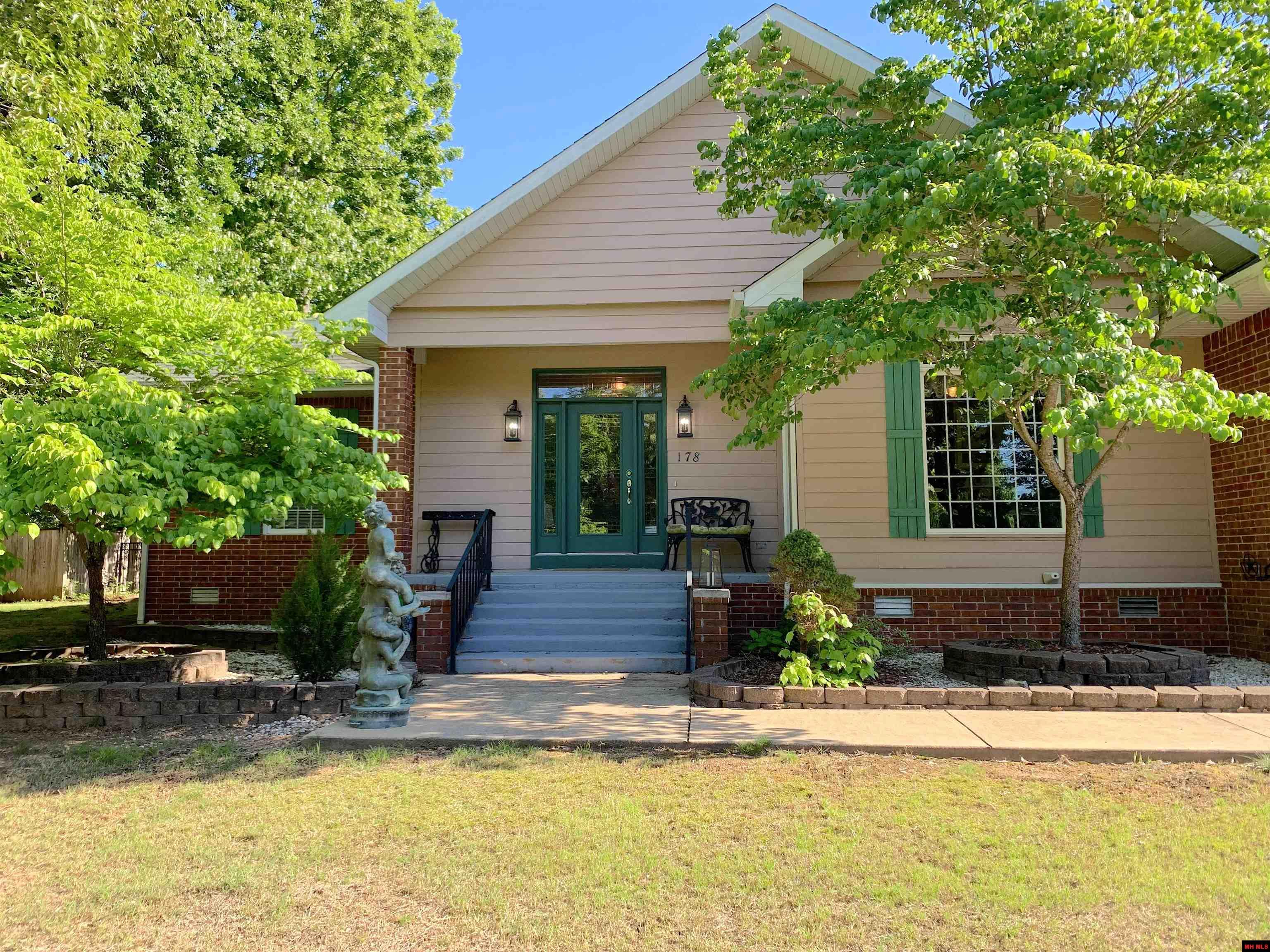 178 Breckenridge Court