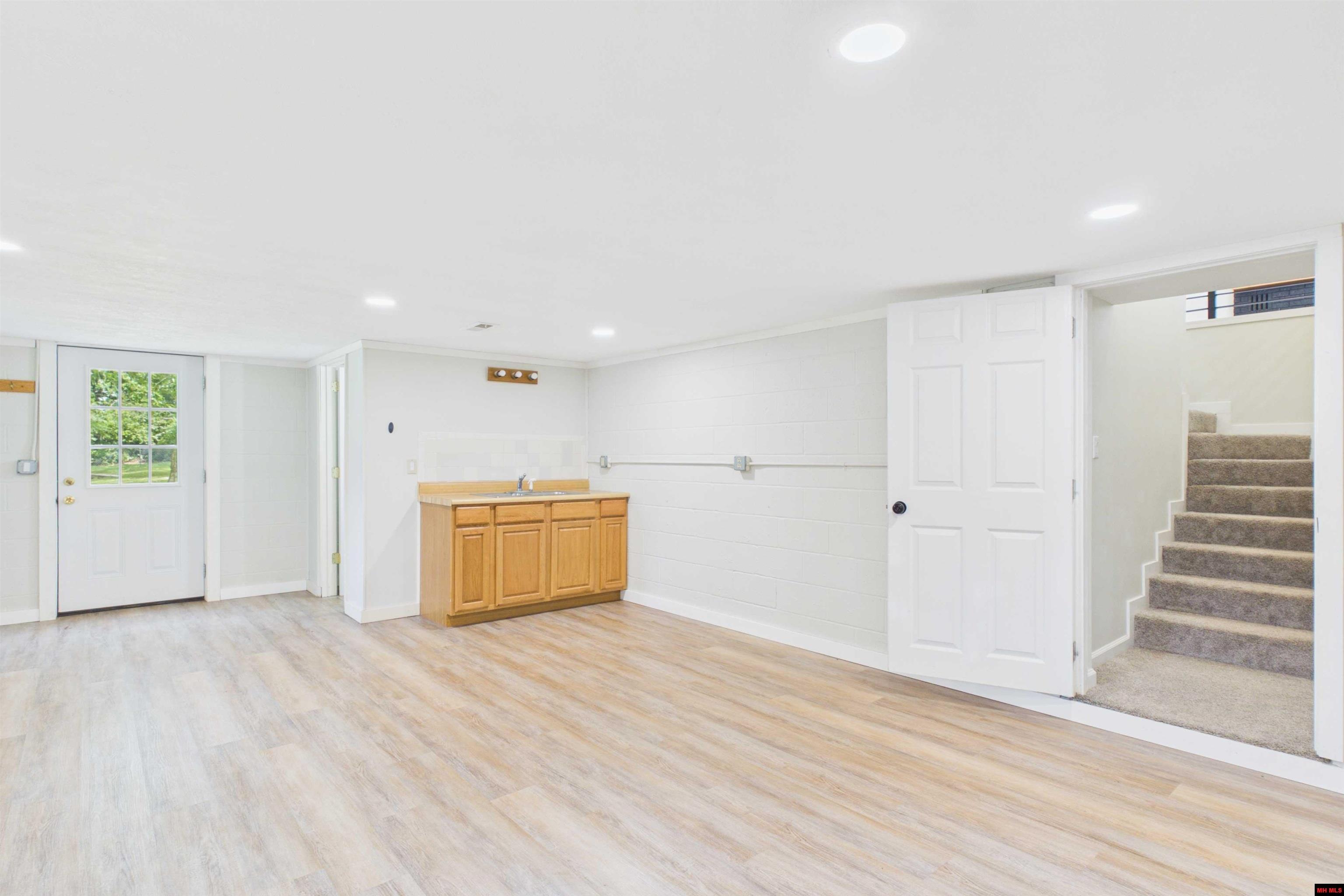 103 Forest Drive