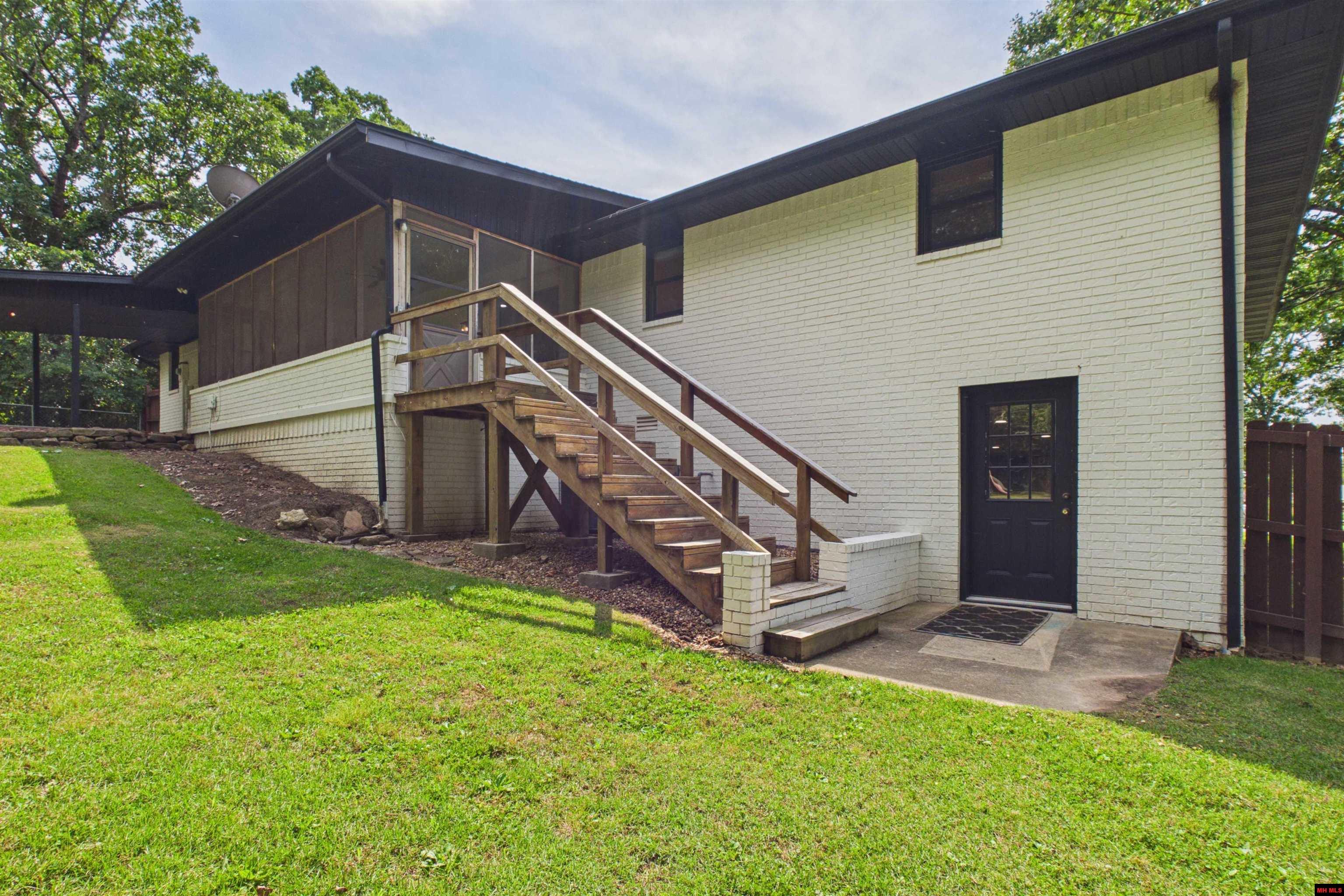 103 Forest Drive