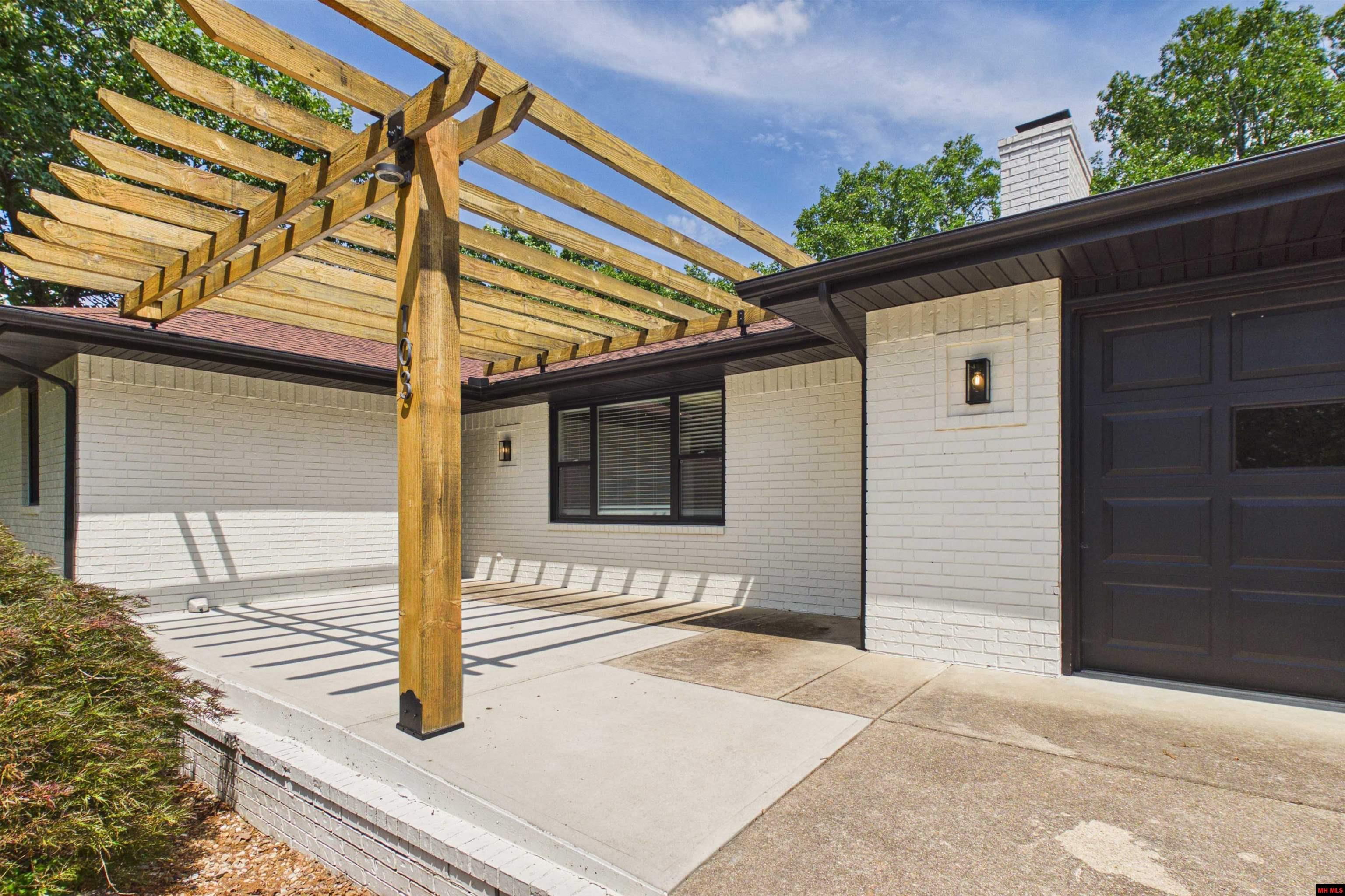 103 Forest Drive