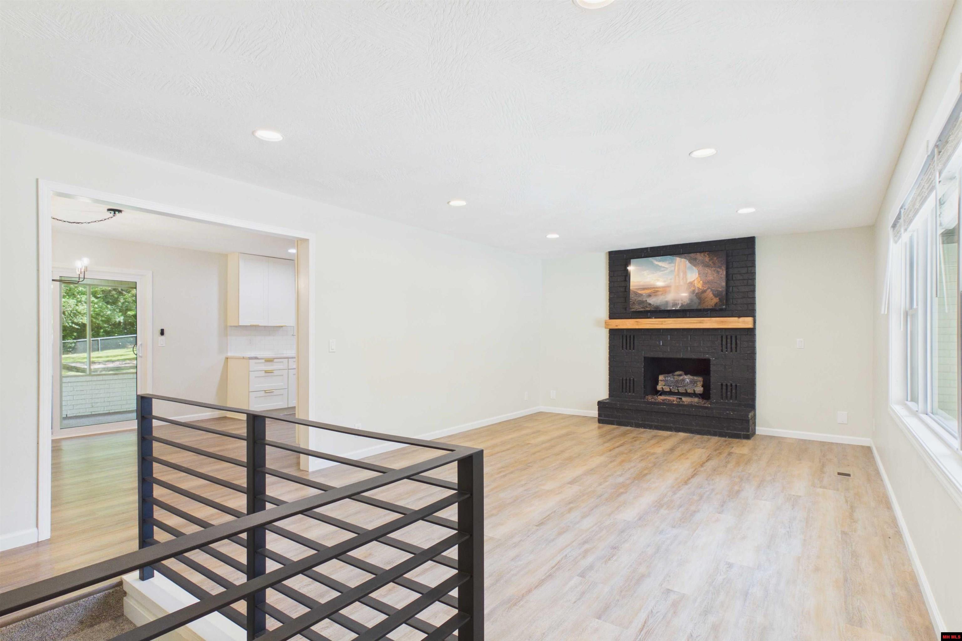 103 Forest Drive