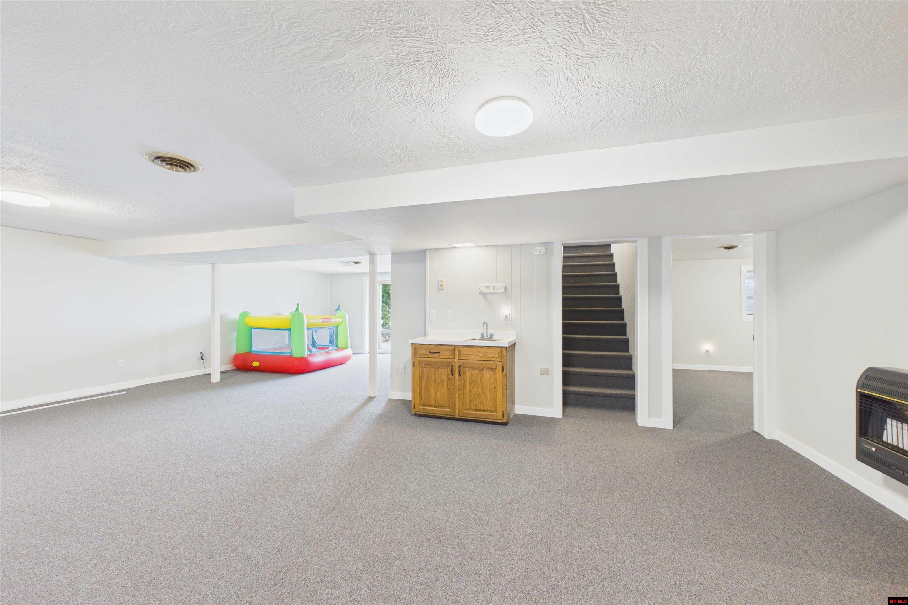283 Wyandotte Drive