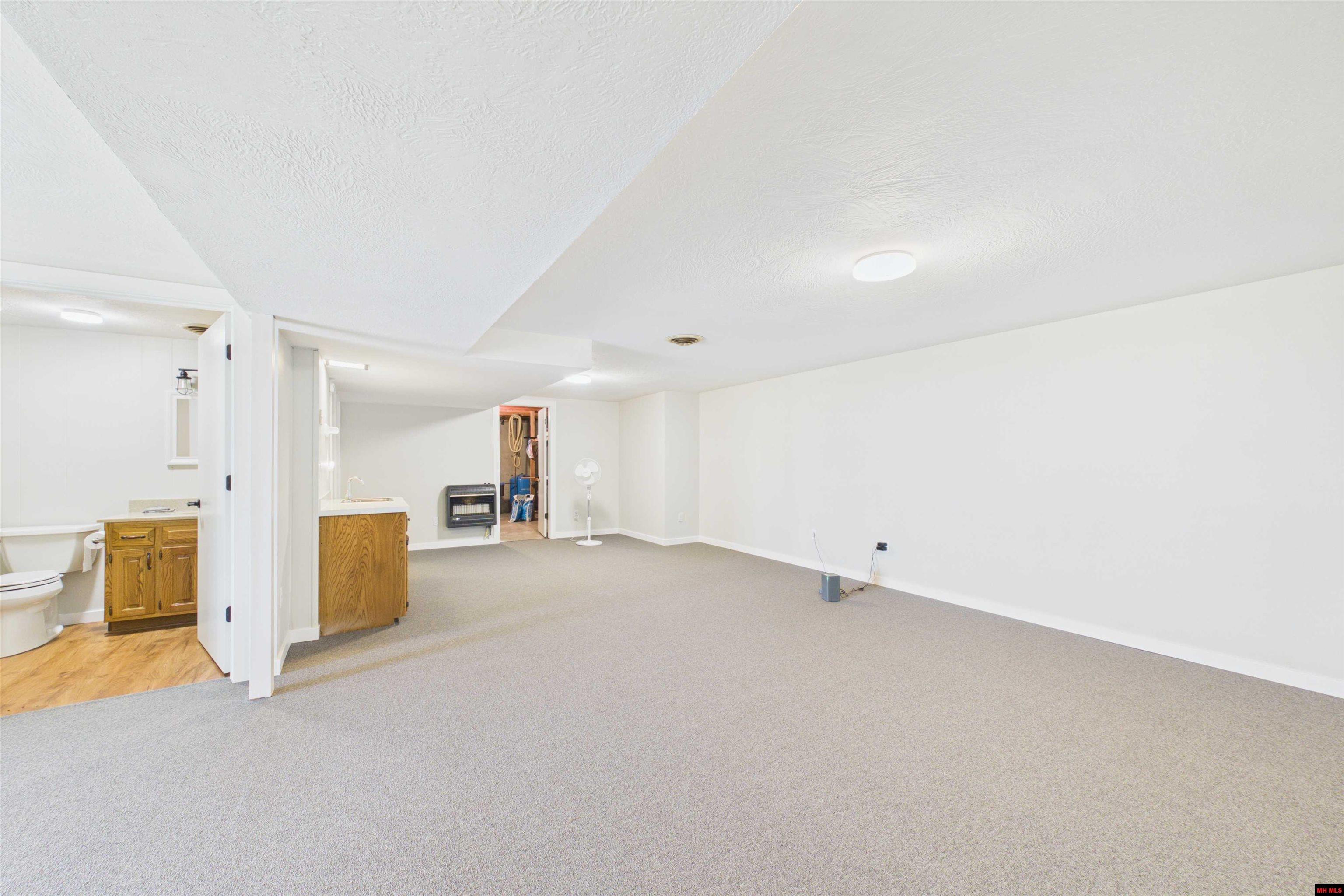 283 Wyandotte Drive