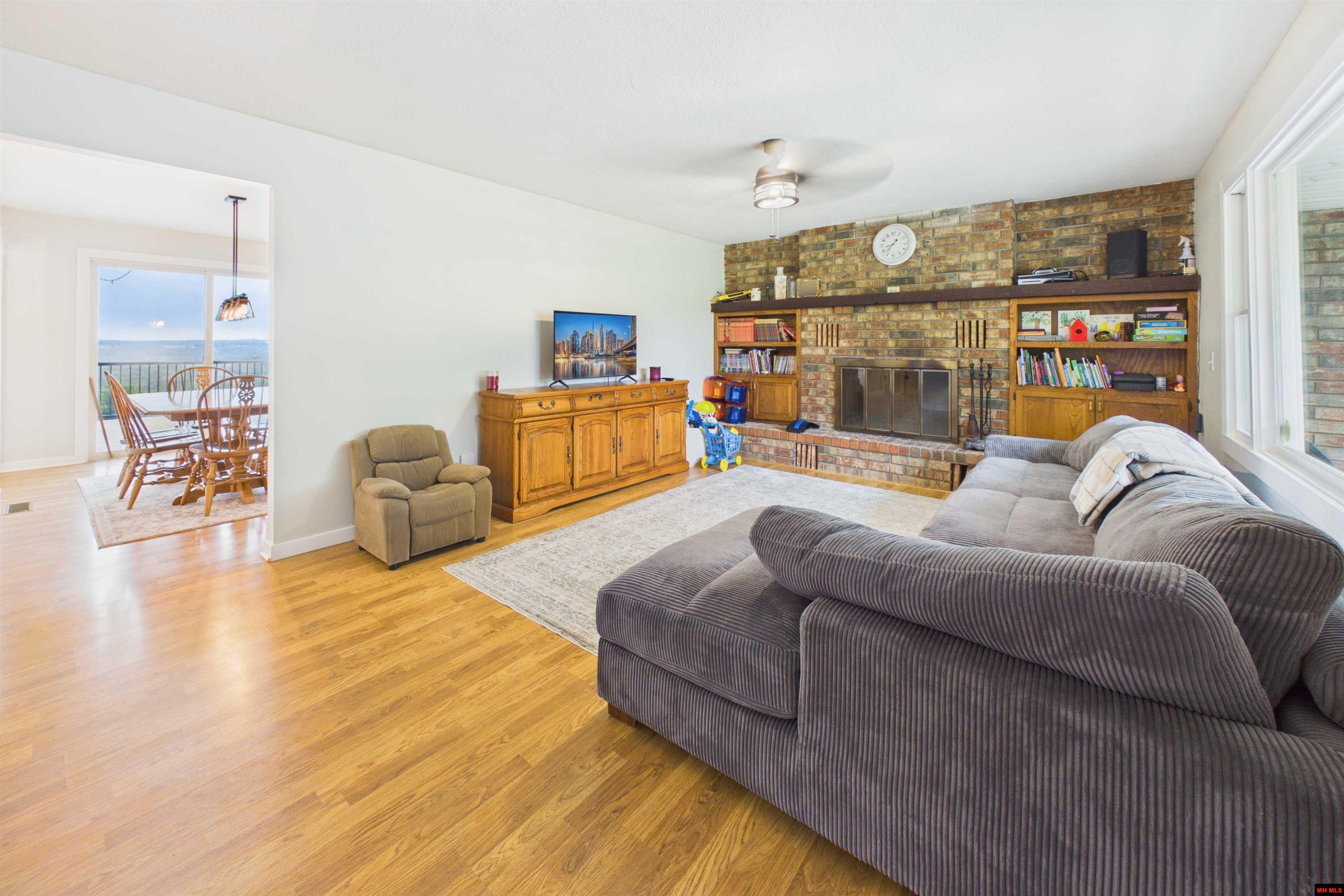 283 Wyandotte Drive