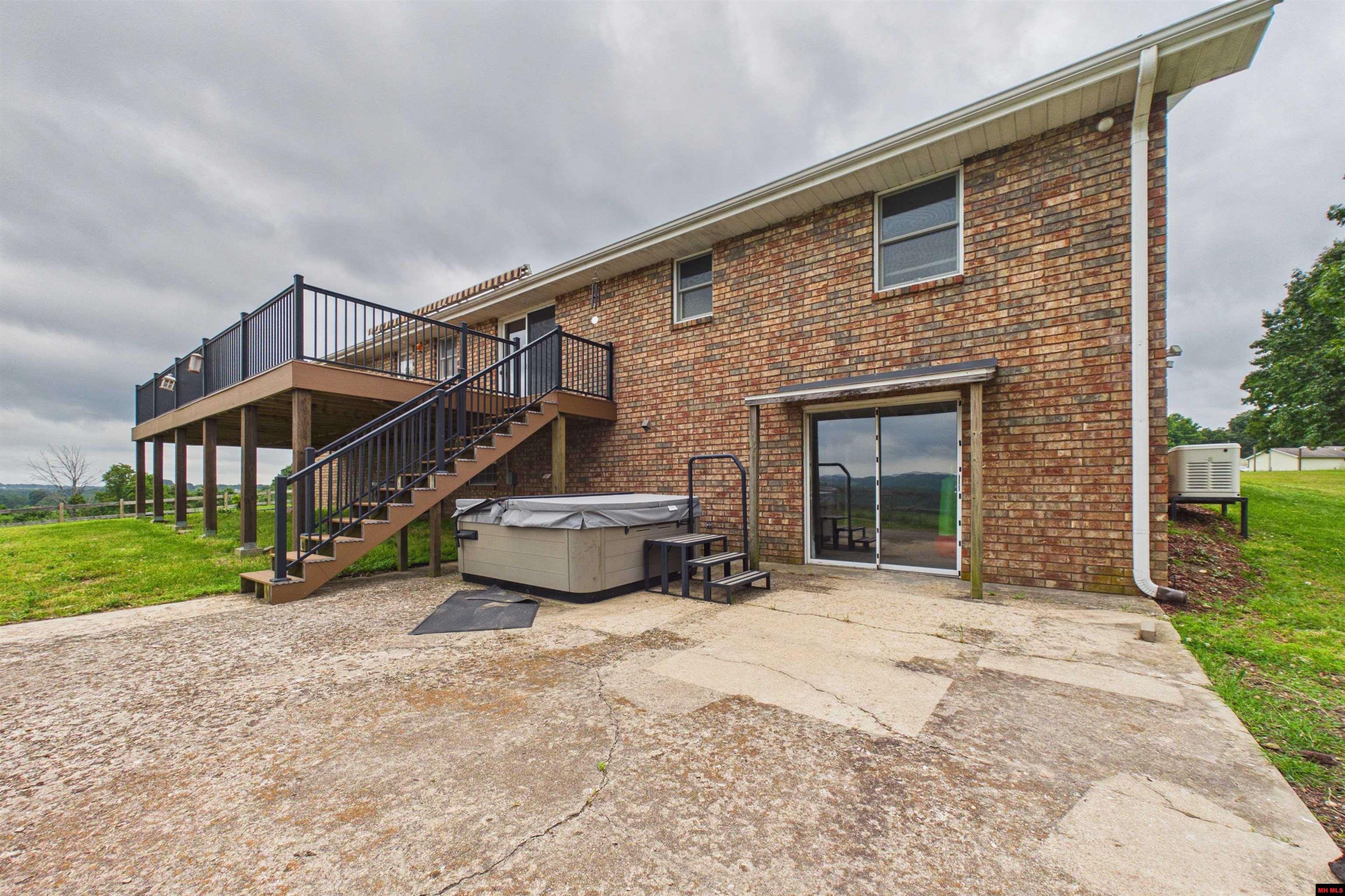 283 Wyandotte Drive