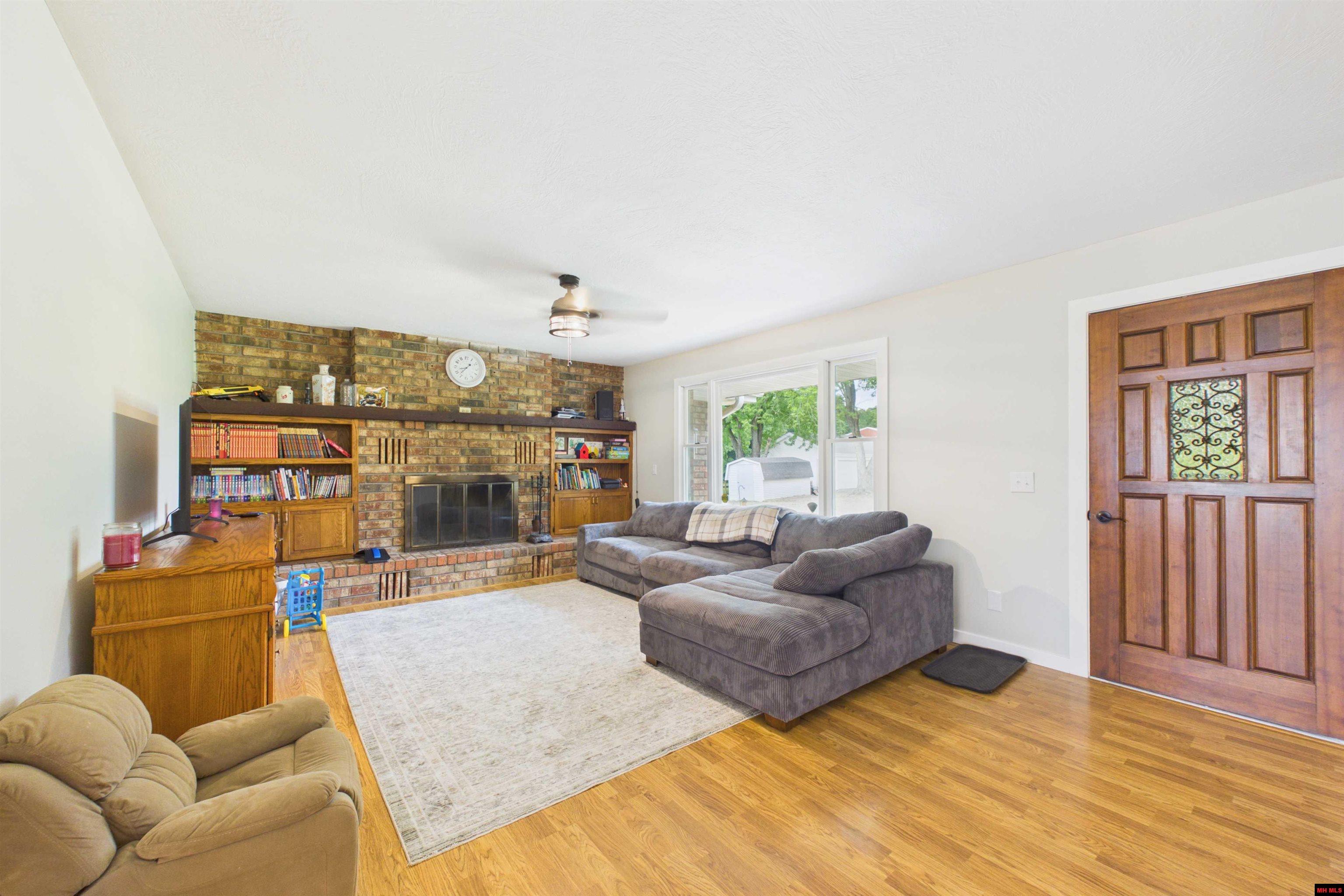283 Wyandotte Drive