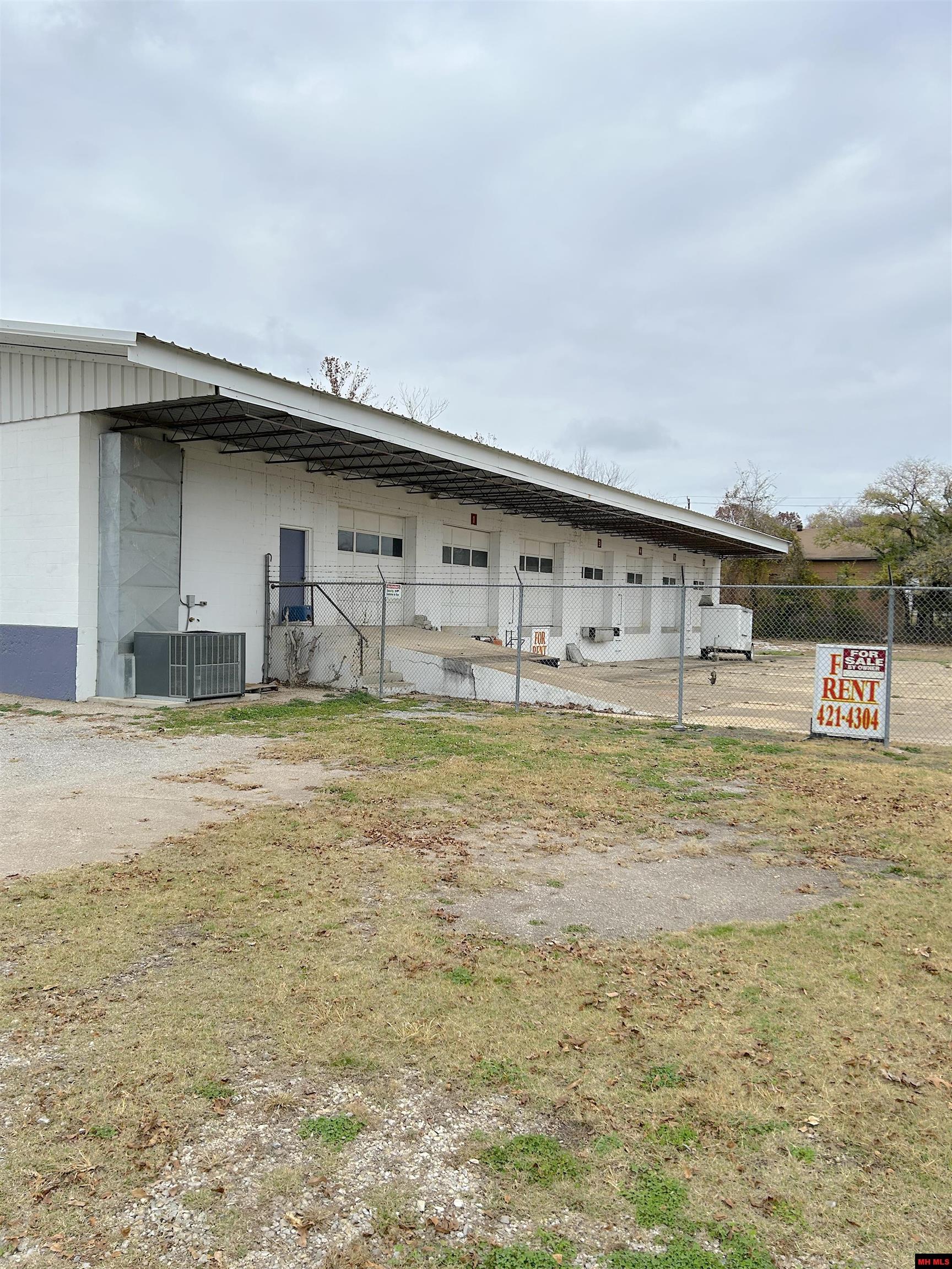 209 E WADE AVENUE Mountain Home, AR