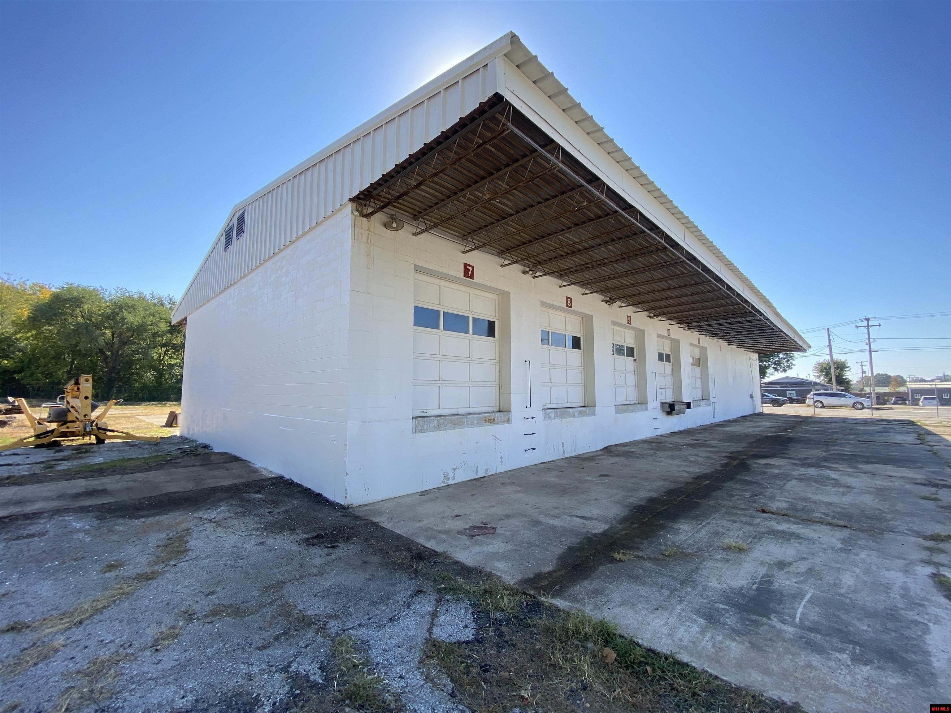 209 E WADE AVENUE Mountain Home, AR