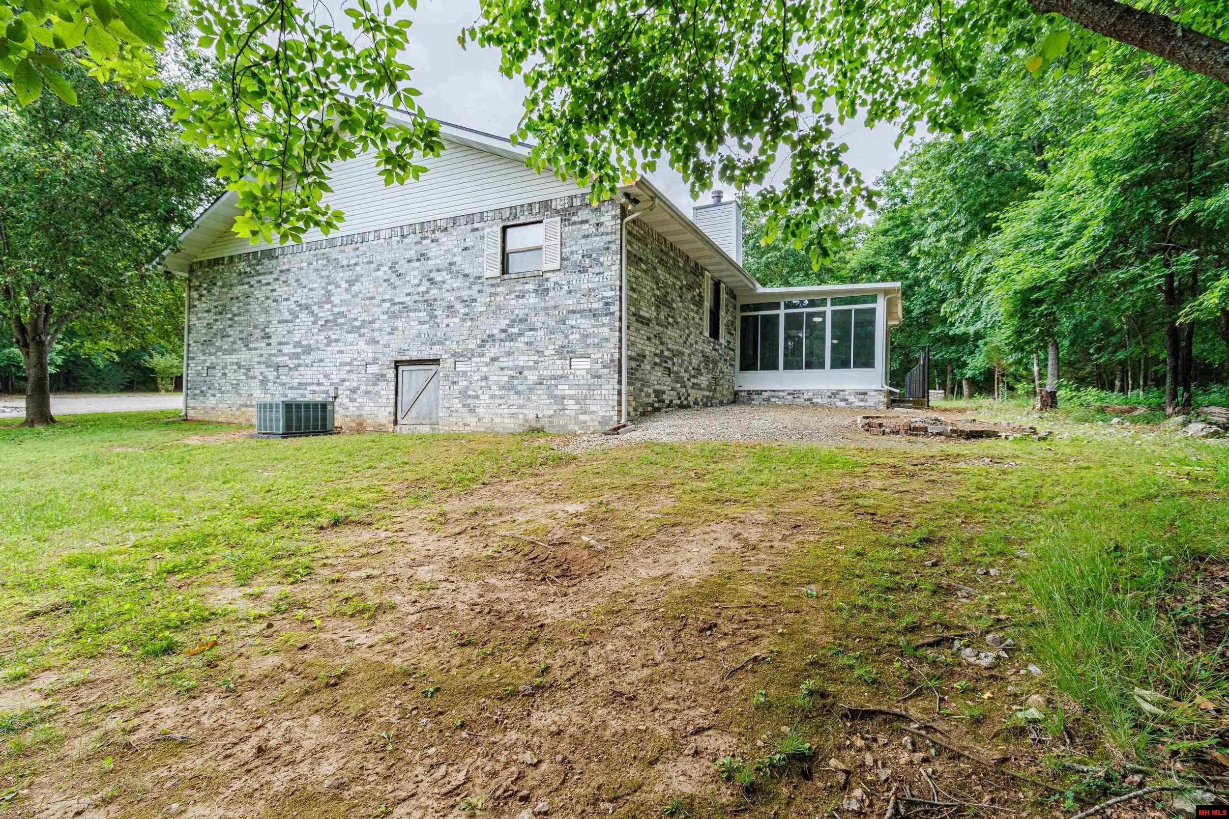 106 Swiss Lane