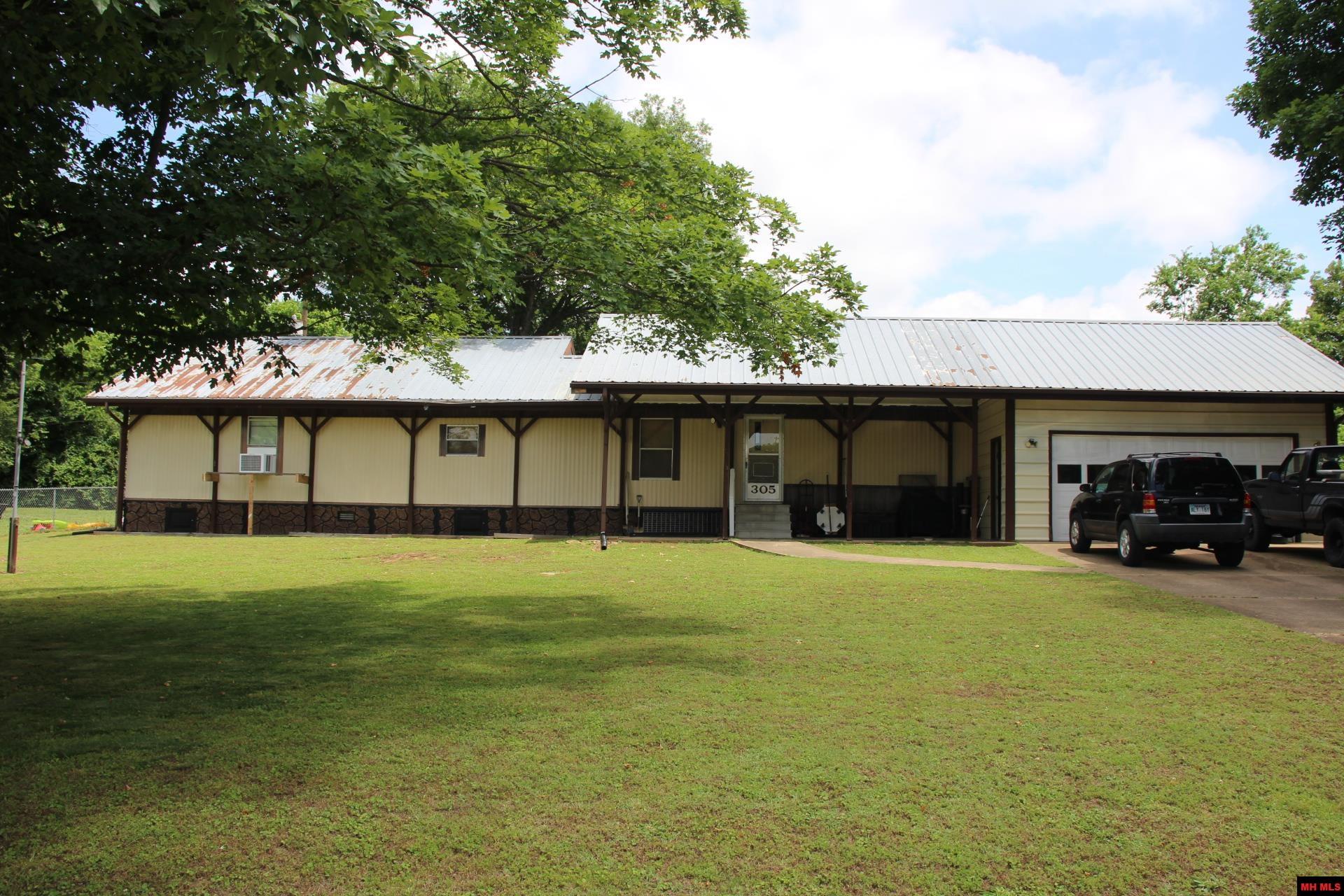 305 S 6TH STREET Flippin, AR