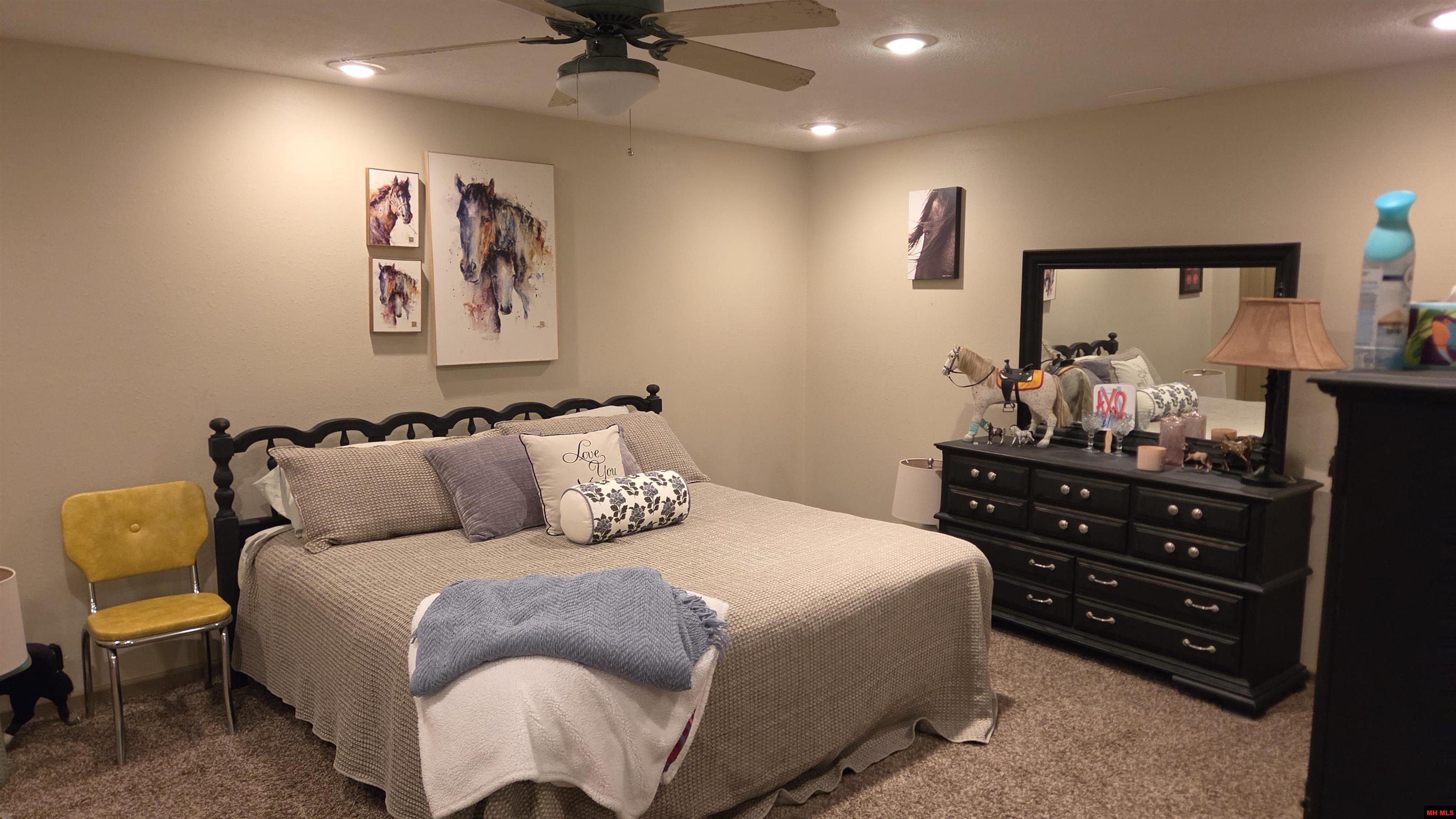 101 Fair Oaks Lane
