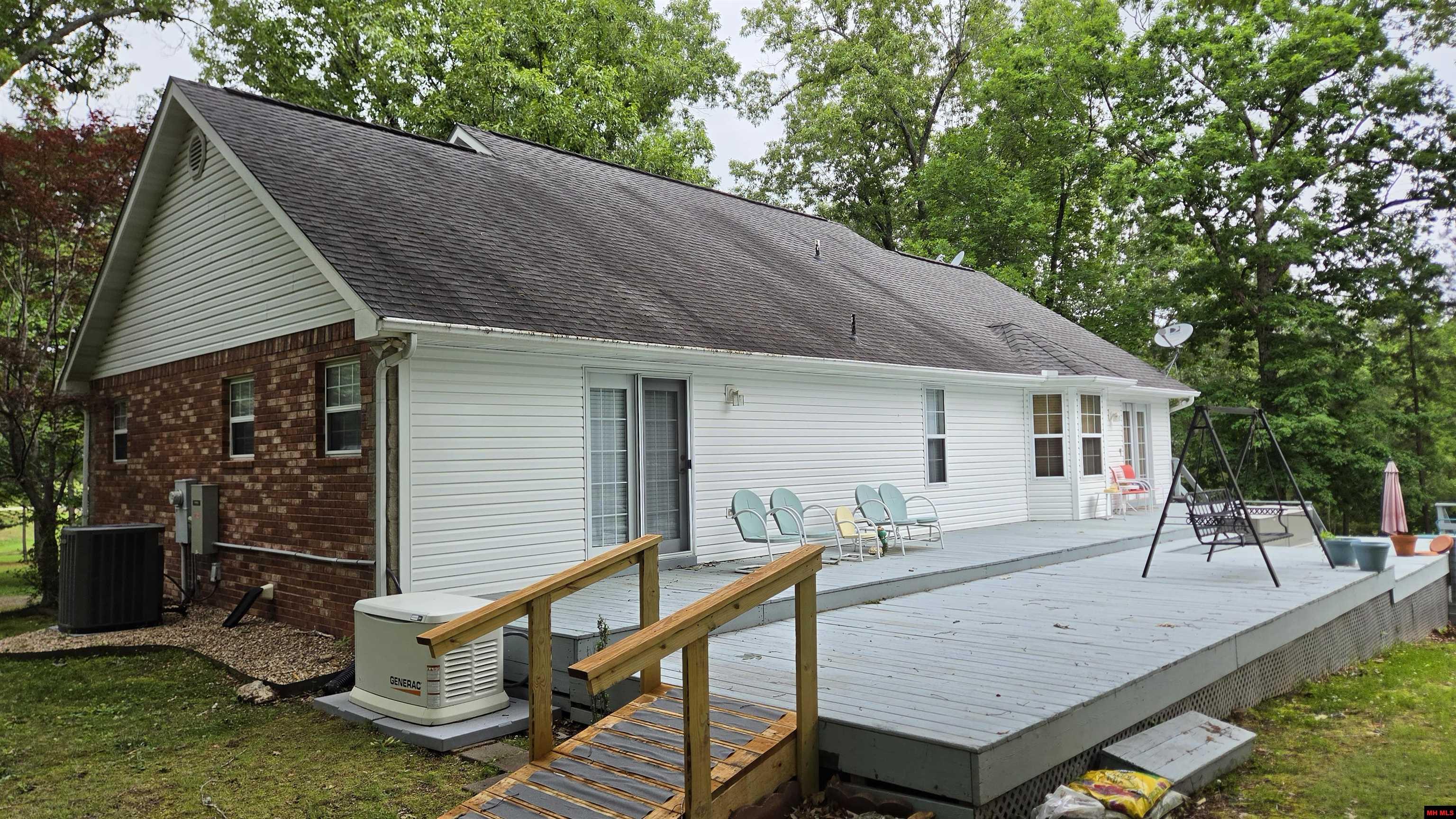 101 Fair Oaks Lane