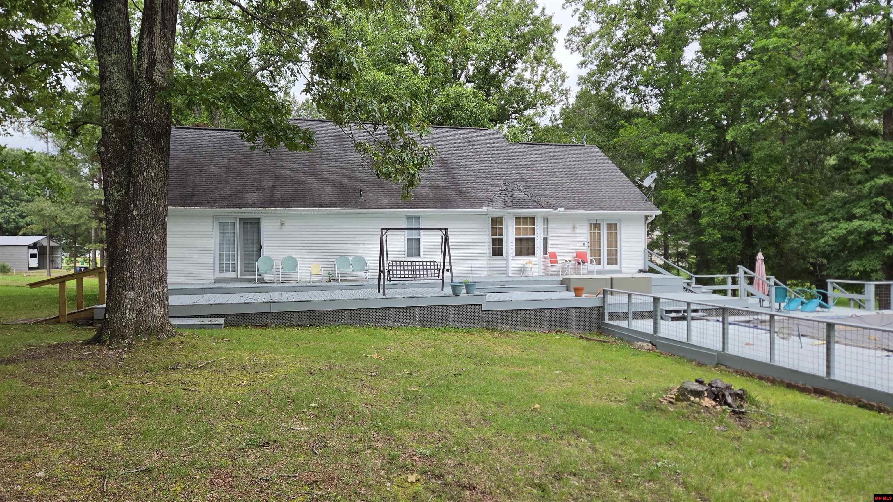 101 Fair Oaks Lane