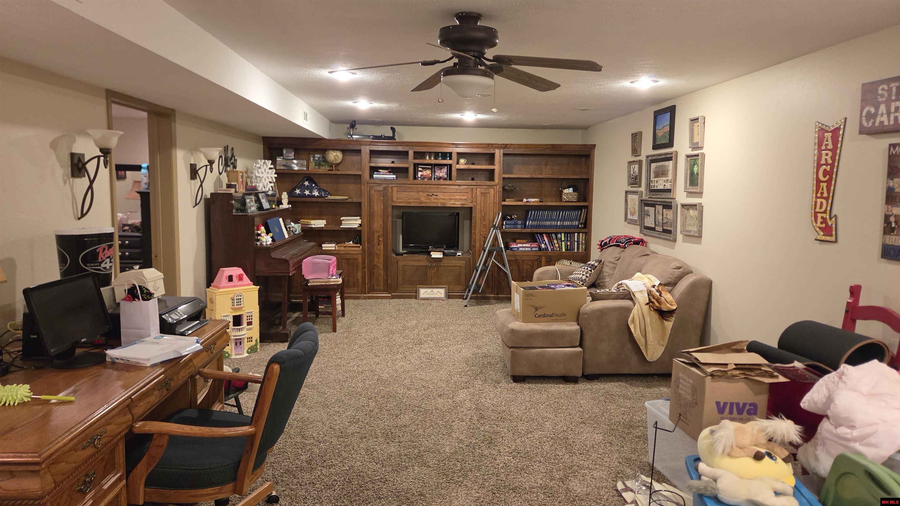 101 Fair Oaks Lane