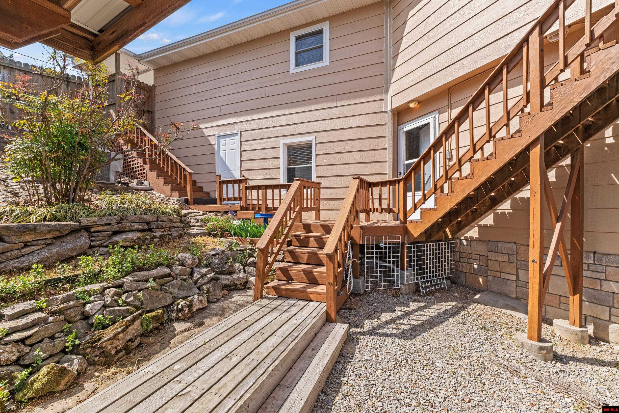 72 Sunflower Lane