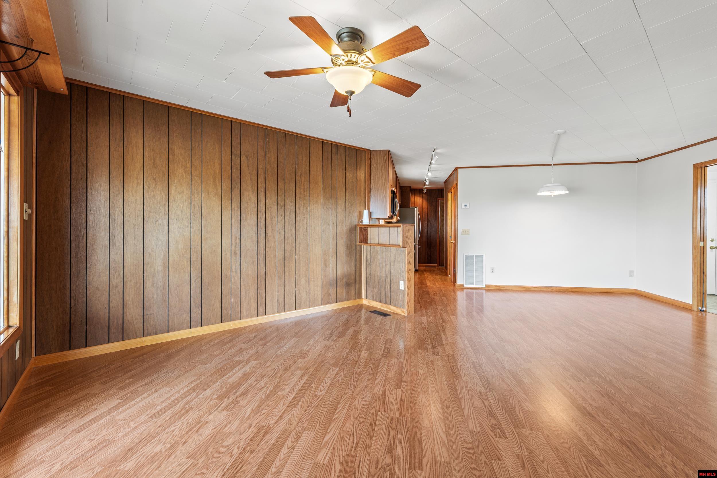 72 Sunflower Lane