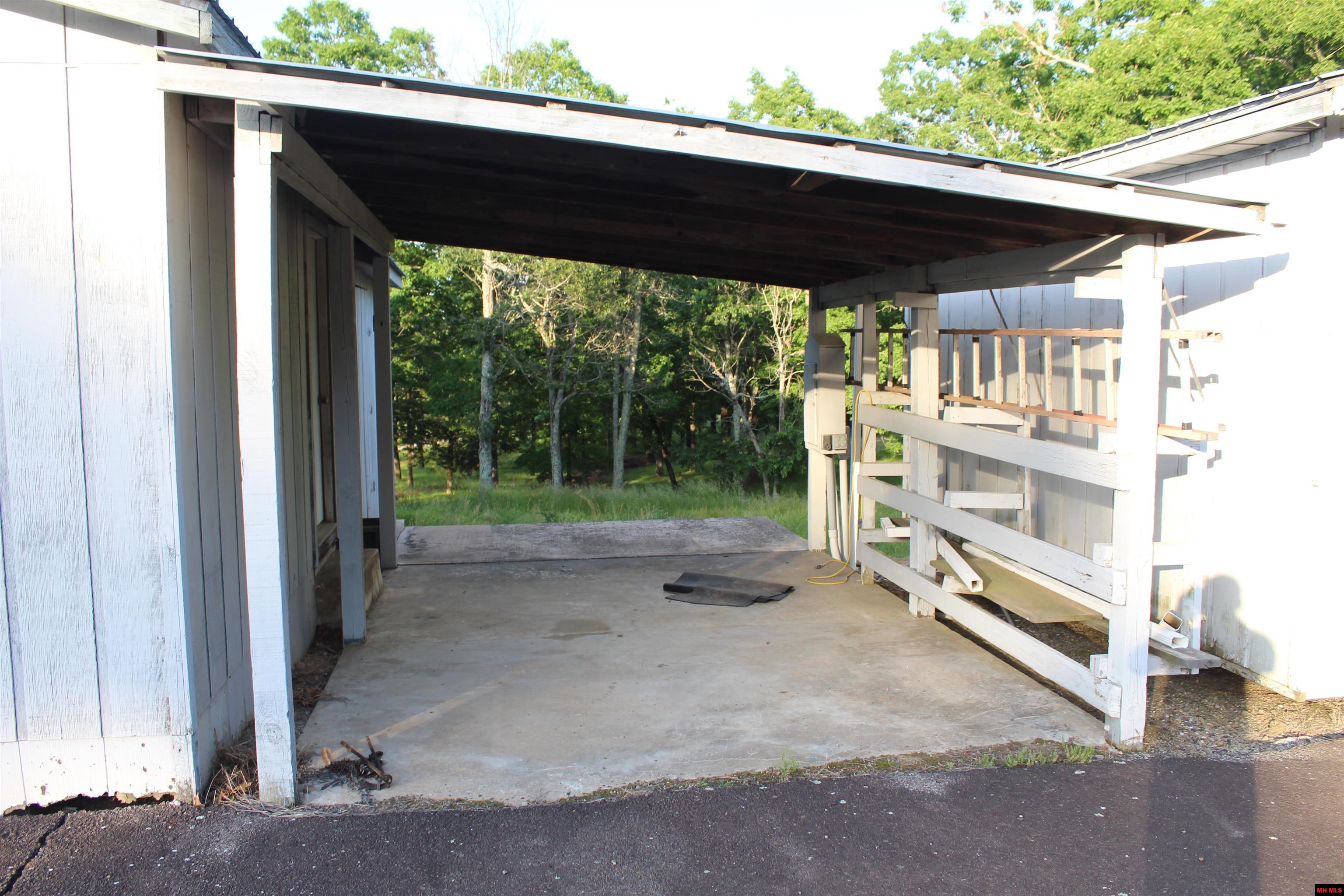 158 Ragon Road
