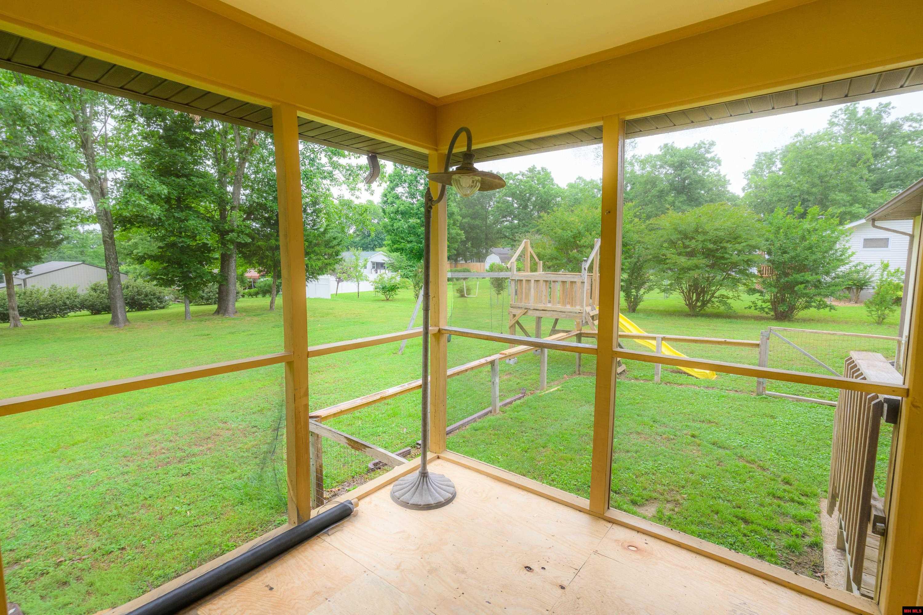 90 CHERRY BLOSSOM DRIVE Mountain Home, AR