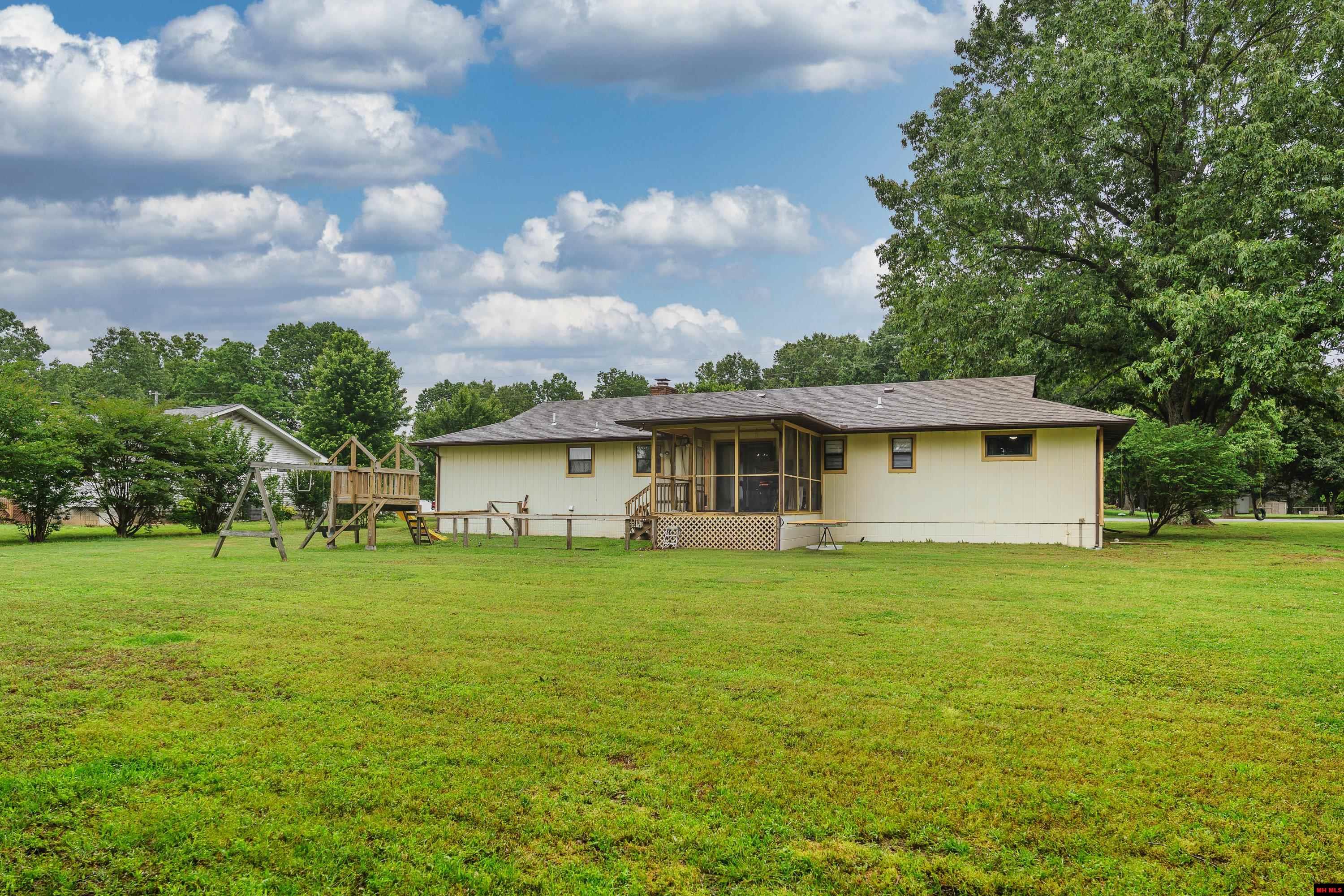 90 CHERRY BLOSSOM DRIVE Mountain Home, AR