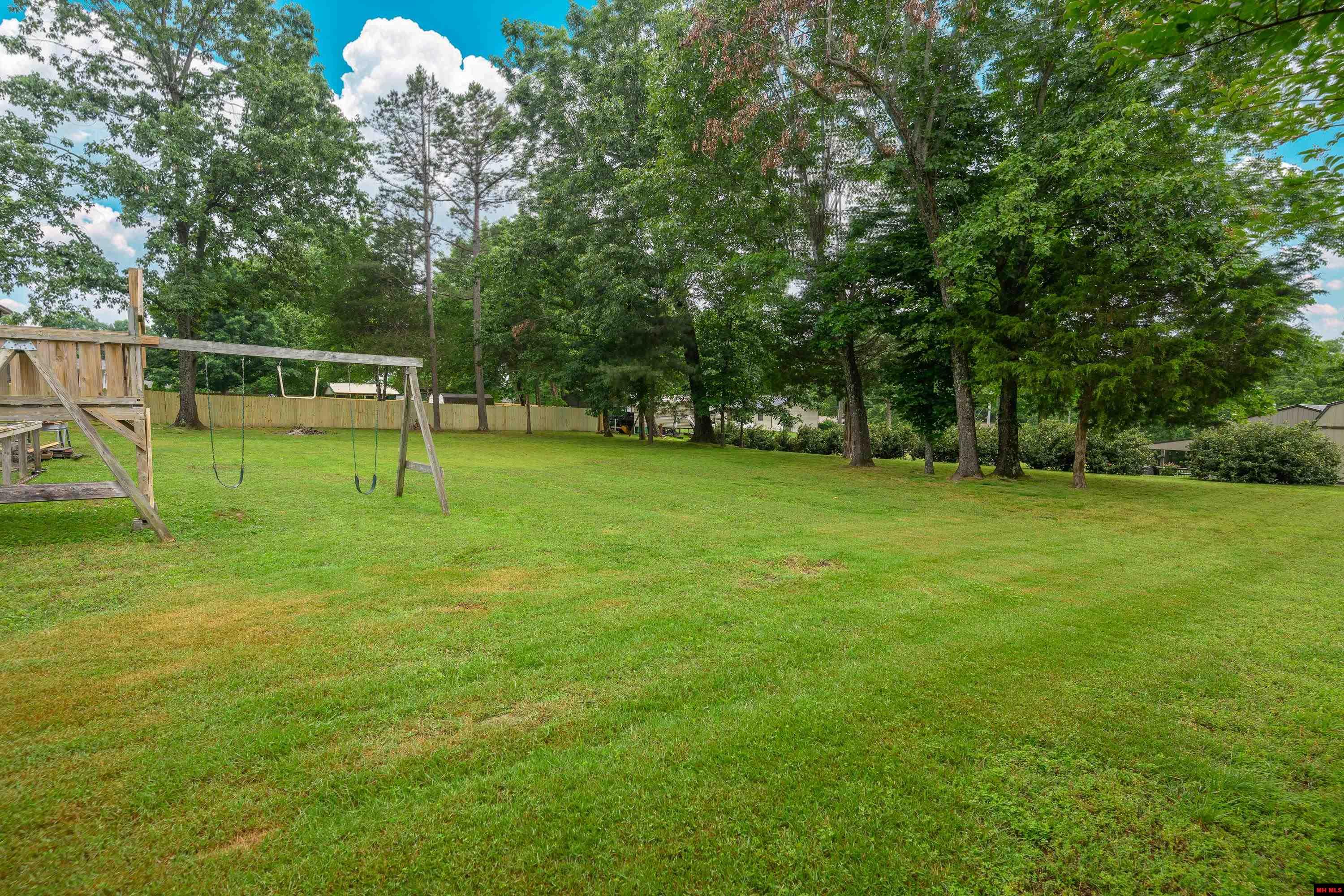 90 CHERRY BLOSSOM DRIVE Mountain Home, AR
